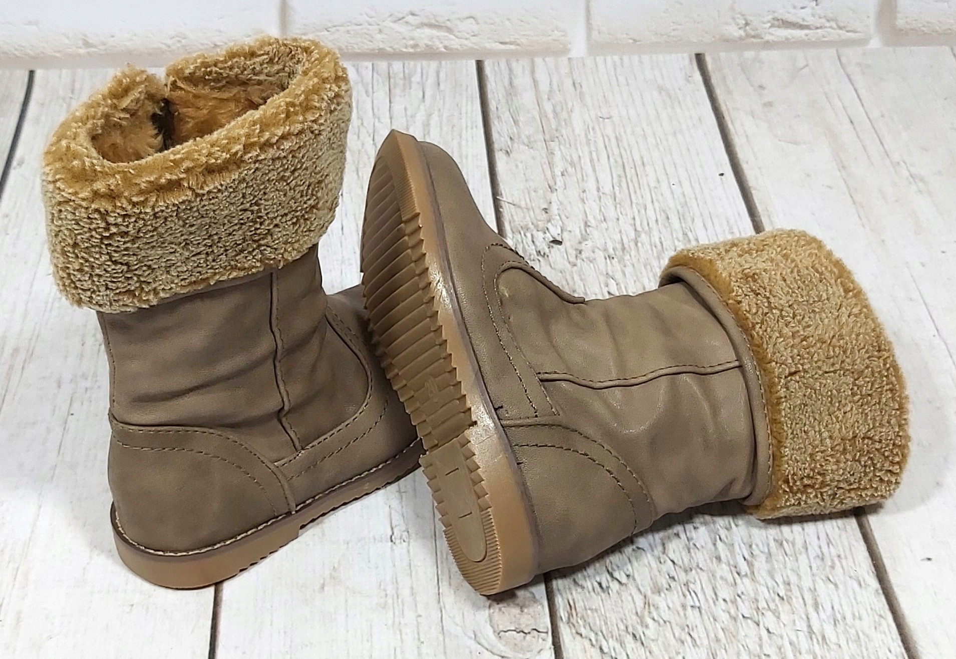 OCIEPLANE FUTERKIEM BOTKI DZIECIĘCE SUWAK 22 Płeć chłopcy dziewczynki