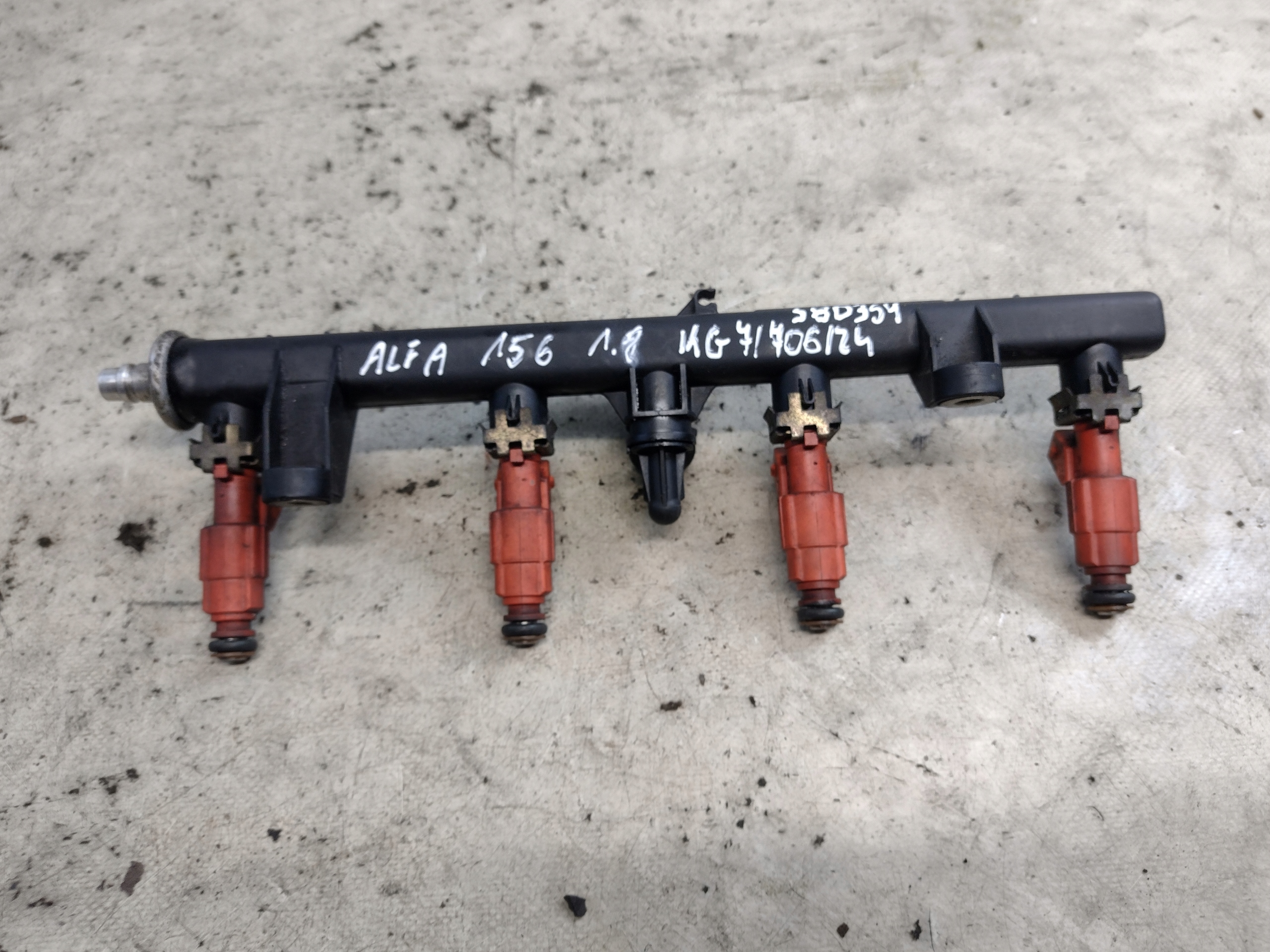 Rampe injection Alfa Romeo 156 1,8B 0280151048