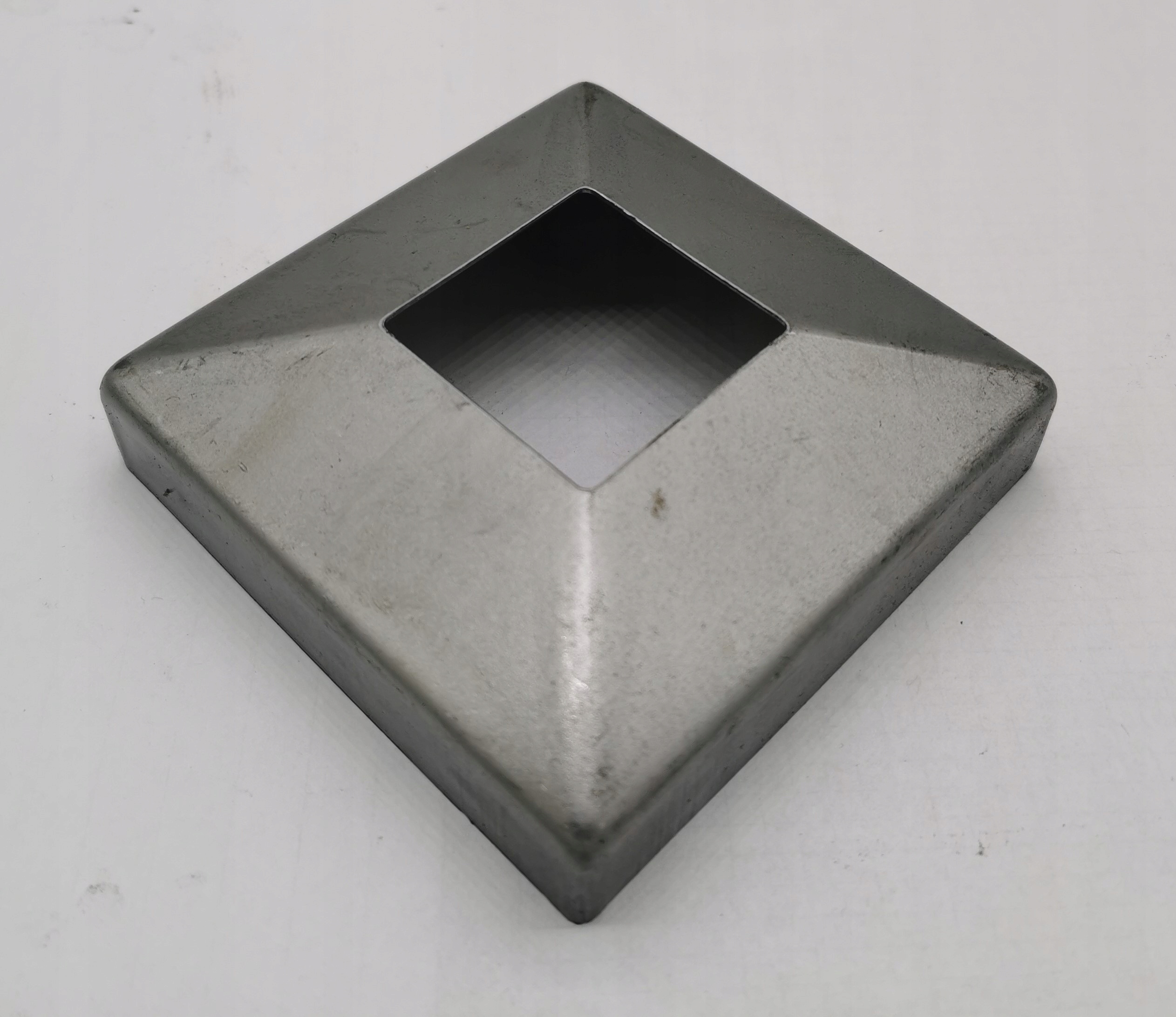 podstawa maskownica do słupka 40x40mm Kod producenta 44,168,04