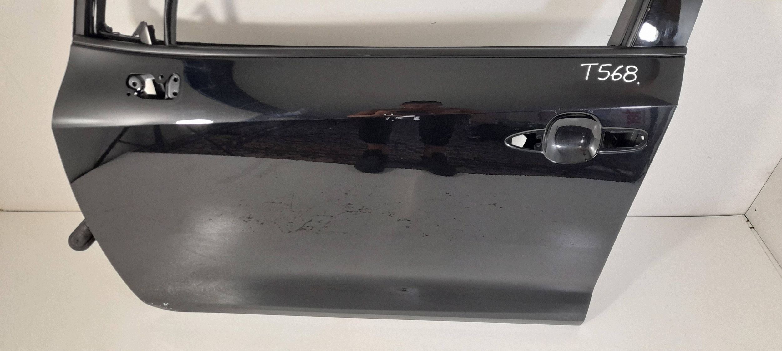 Toyota Corolla E21 door front left 209 (T568)