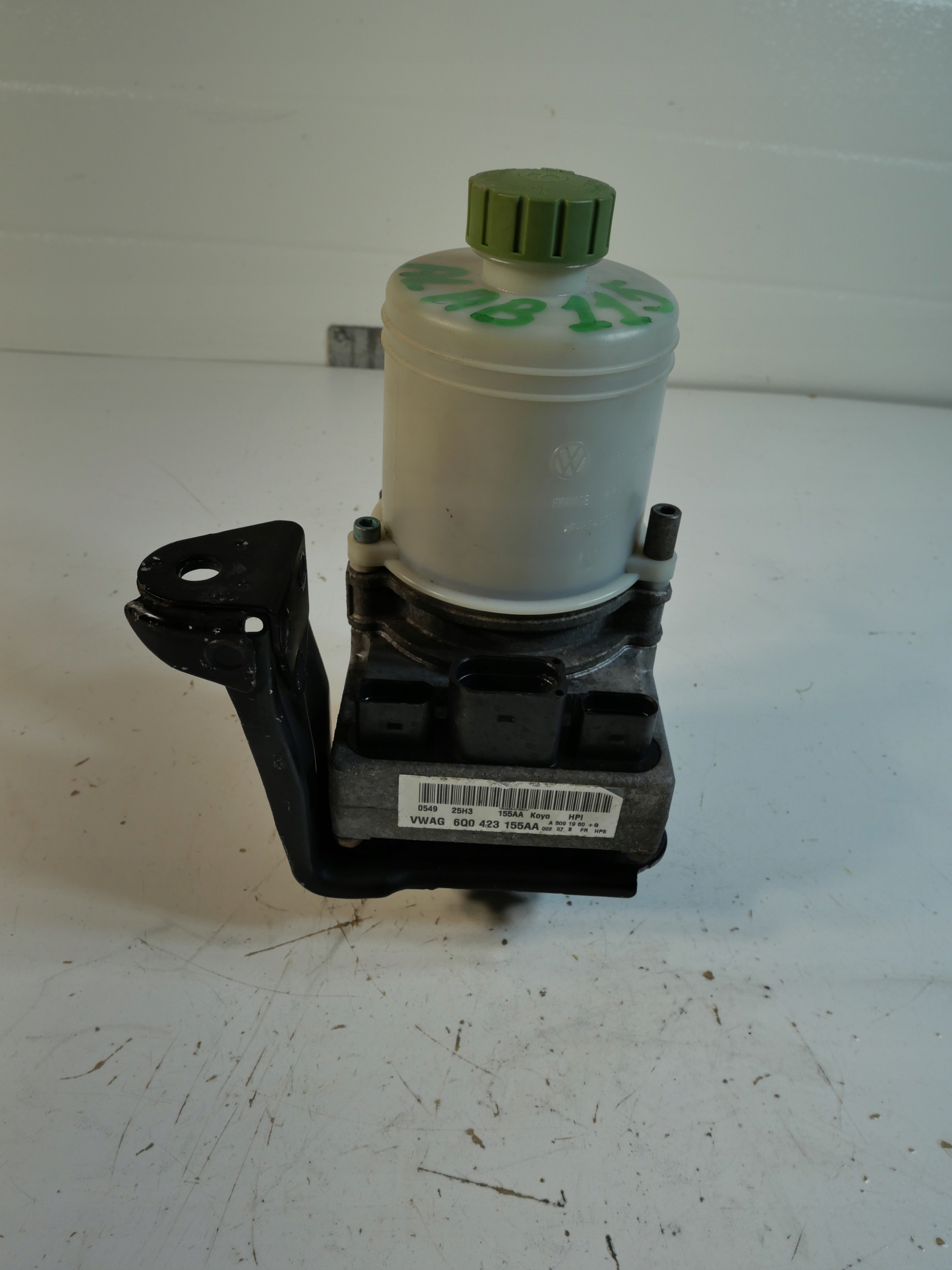 servo pump SKODA VW AUDI SEAT 6Q0423155AA