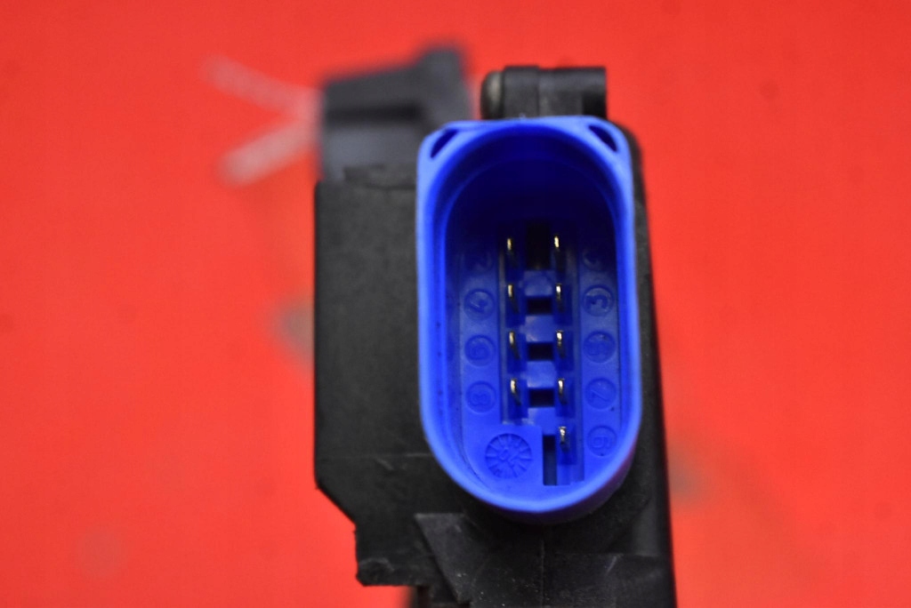 lock door left front front EU 4E1837015 AUDI A3 8P 3D HB 03-05