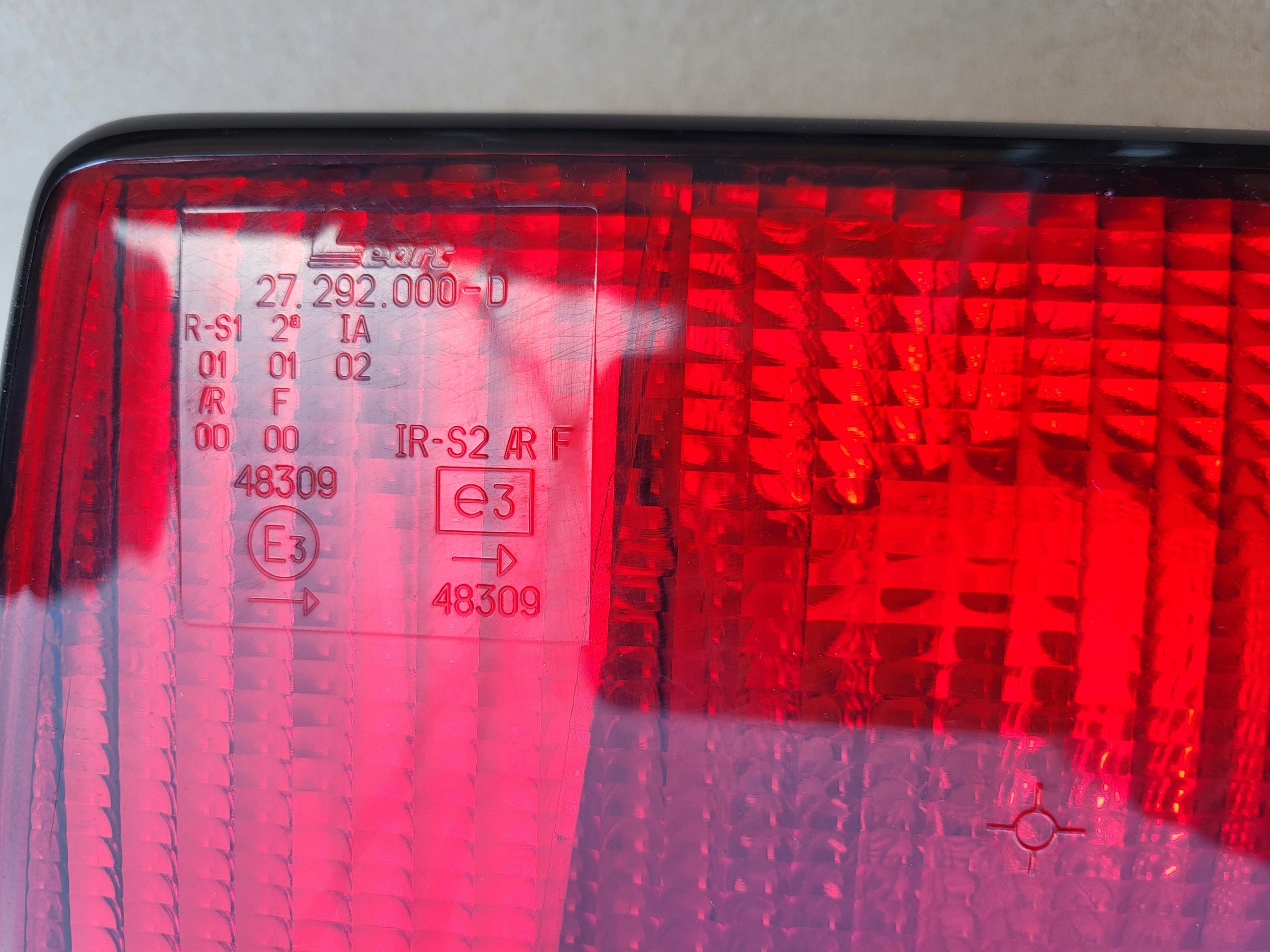 light rear rear part right FORD ESCORT IV 4 27292000 LEART