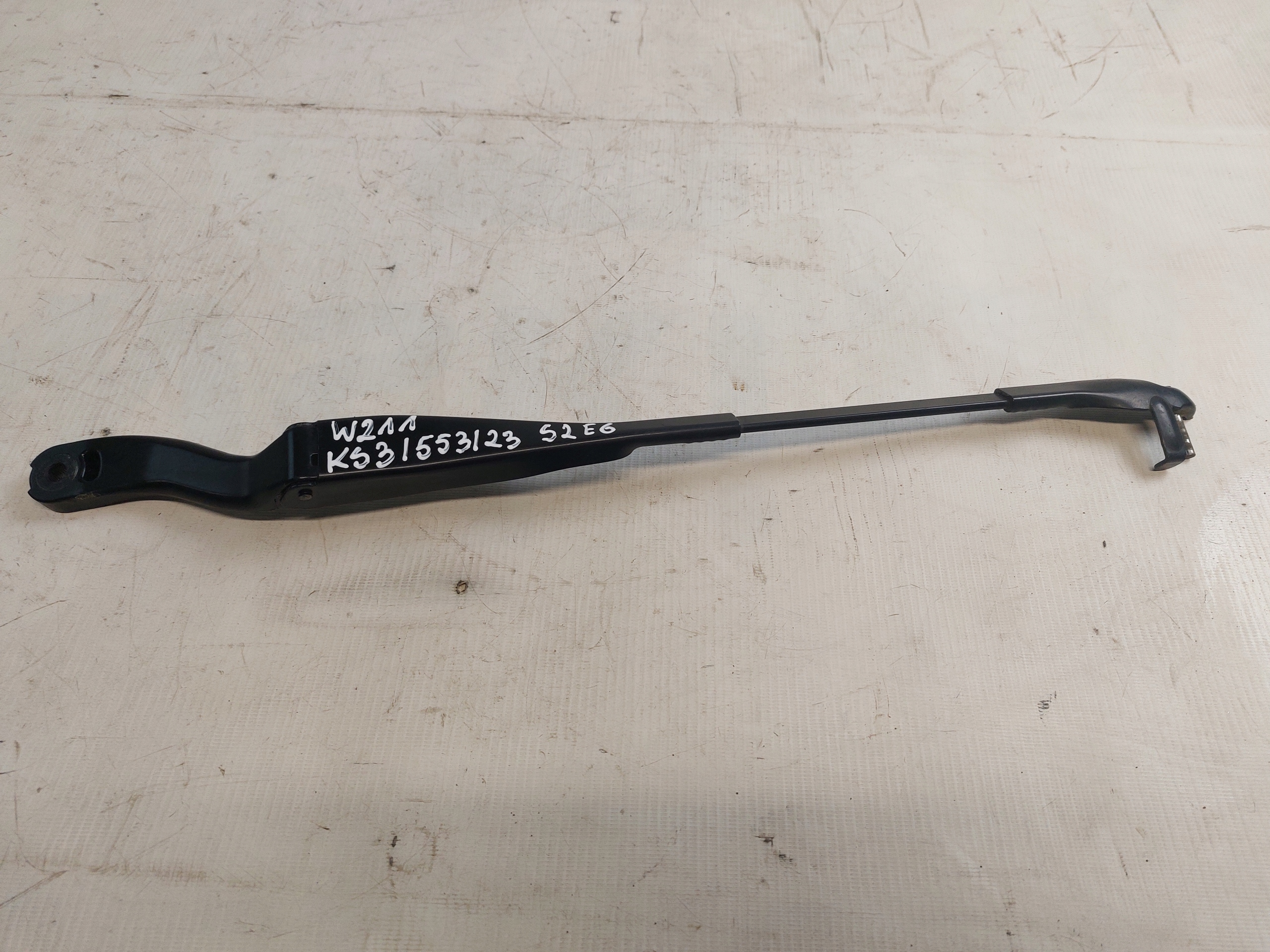 wiper arm left front MERCEDES W211