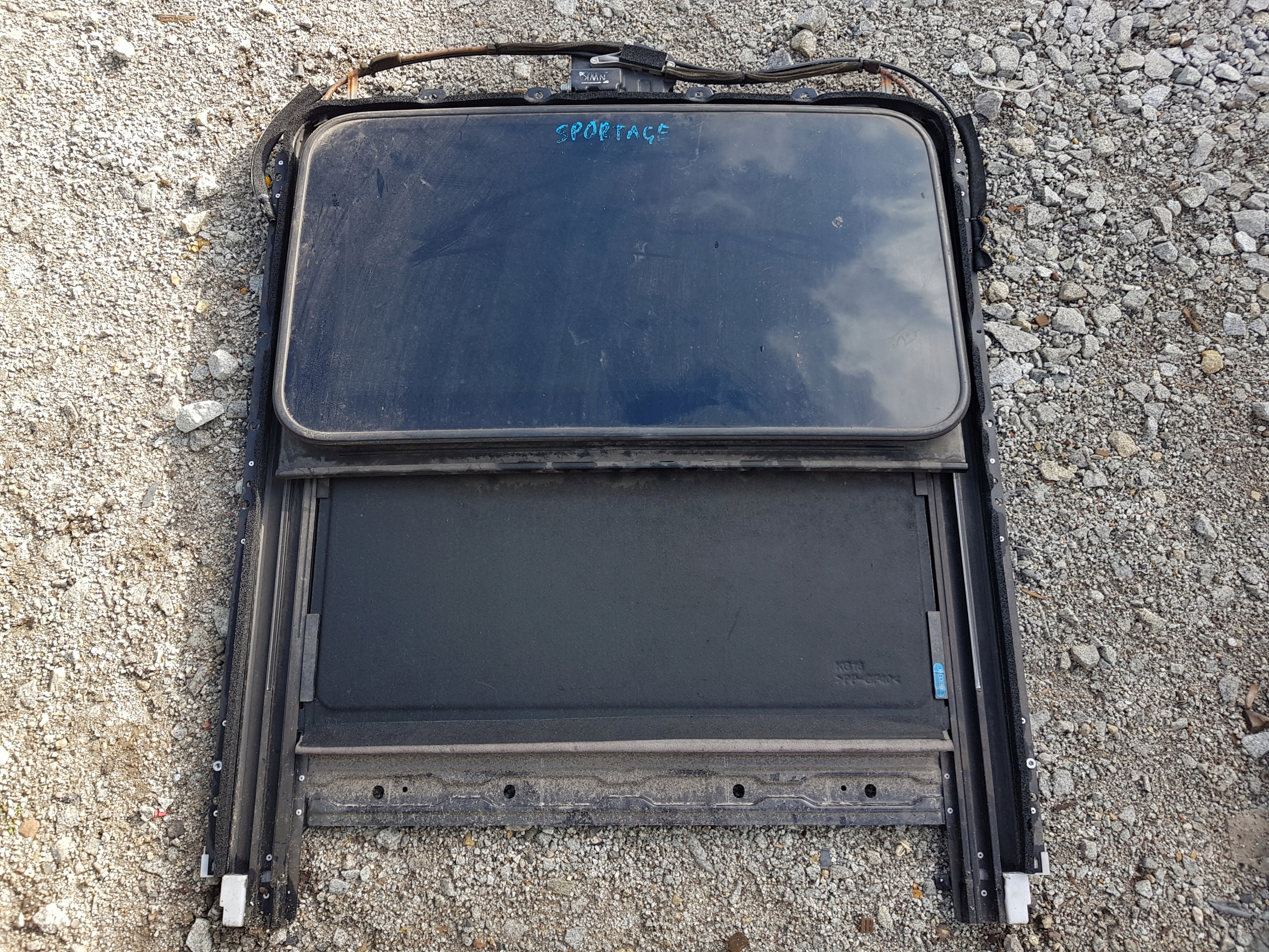 KIA SPORTAGE II SZYBERDACH KOMPLETNY 2004-