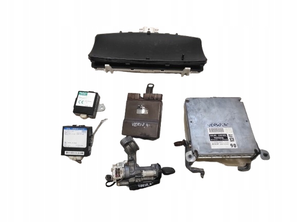 TOYOTA COROLLA VERSO 1 I 01- 2.0 D4D ZESTAW STARTOWY STEROWNIK 89661-13060