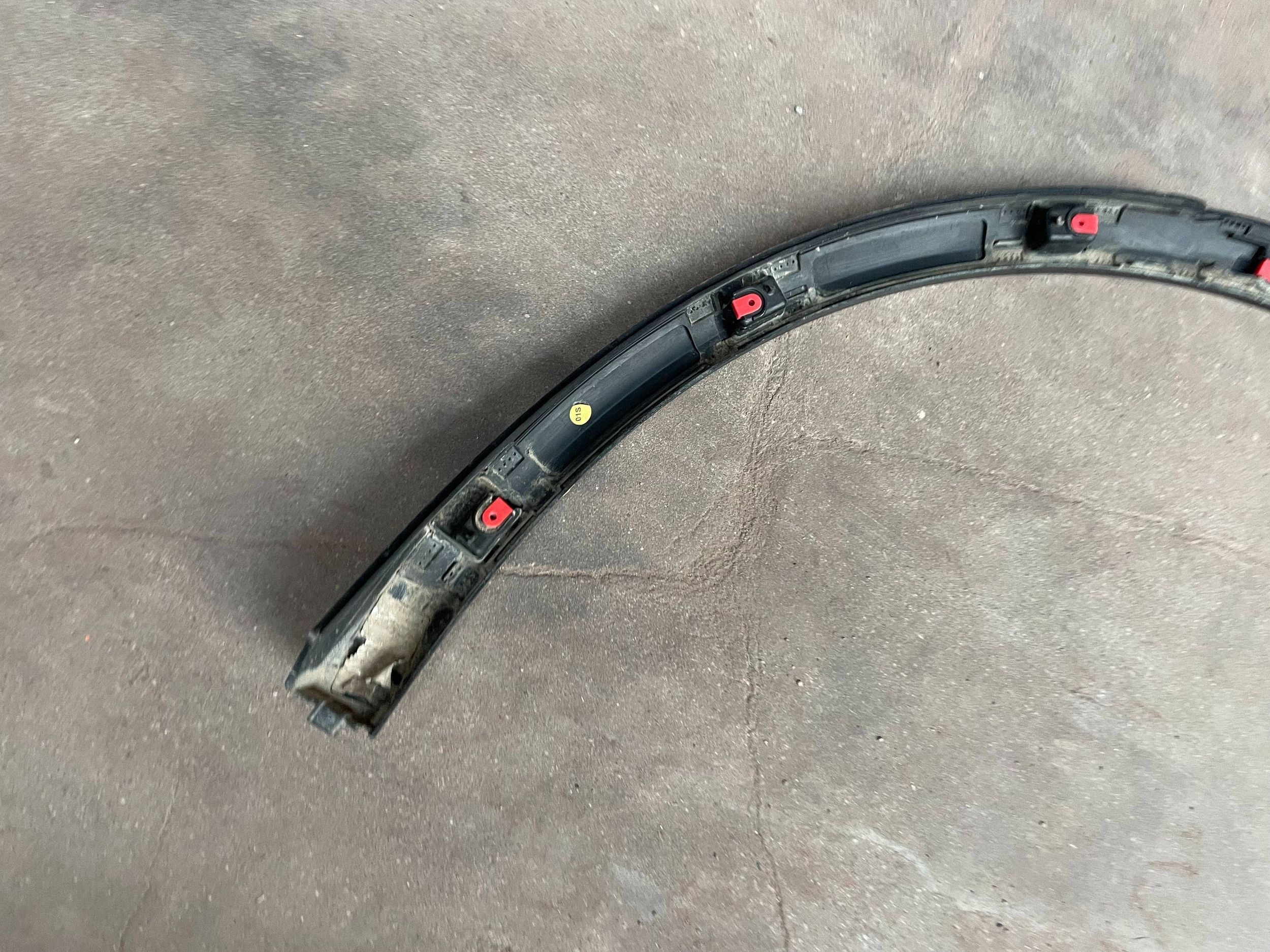 cap NADKOLA right rear part PORSCHE MACAN (95C) 95C854970C @M