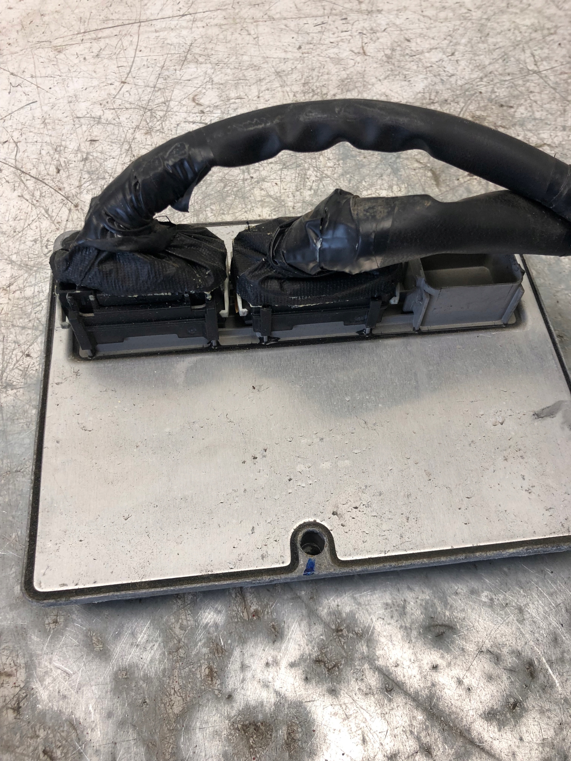 computer of the engine FORD FOCUS MK2 5M51-12A650-SD