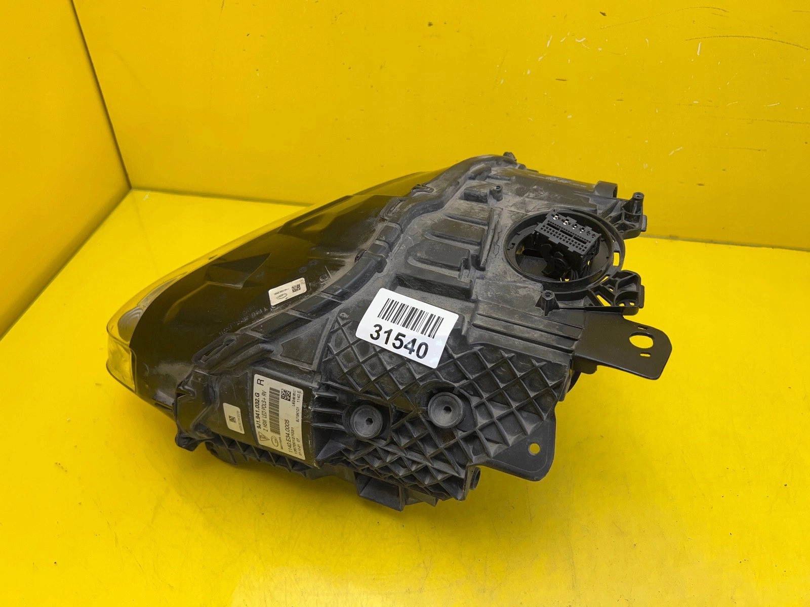 light right front Porsche Taycan Full Led Matrix 9J1941032G