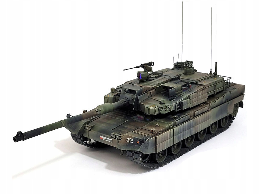 Tank K2GF Black Panther Polish Land Forces model 13560 Academy