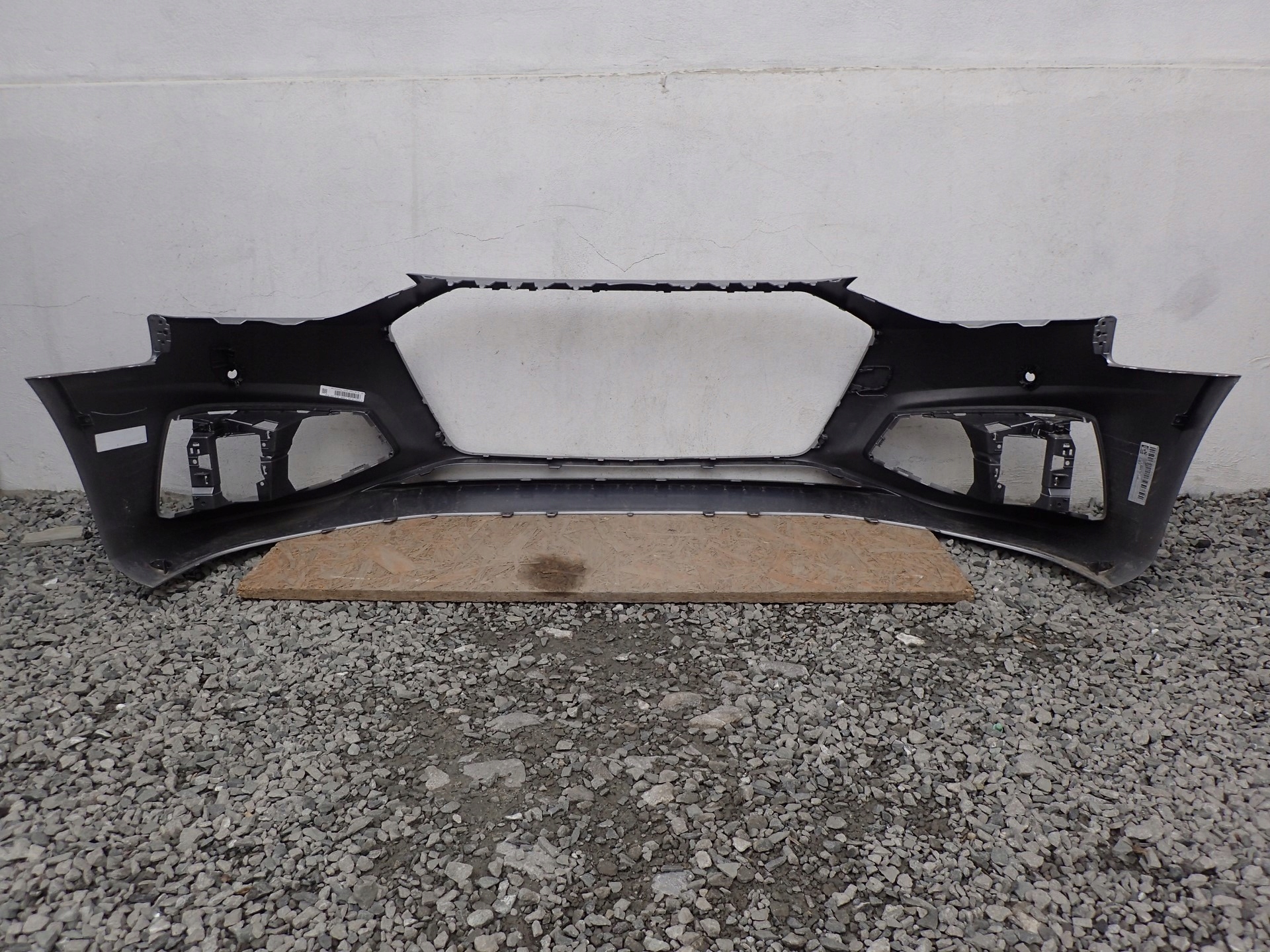 bumper front front AUDI A4 B9 8W LIFT 2019