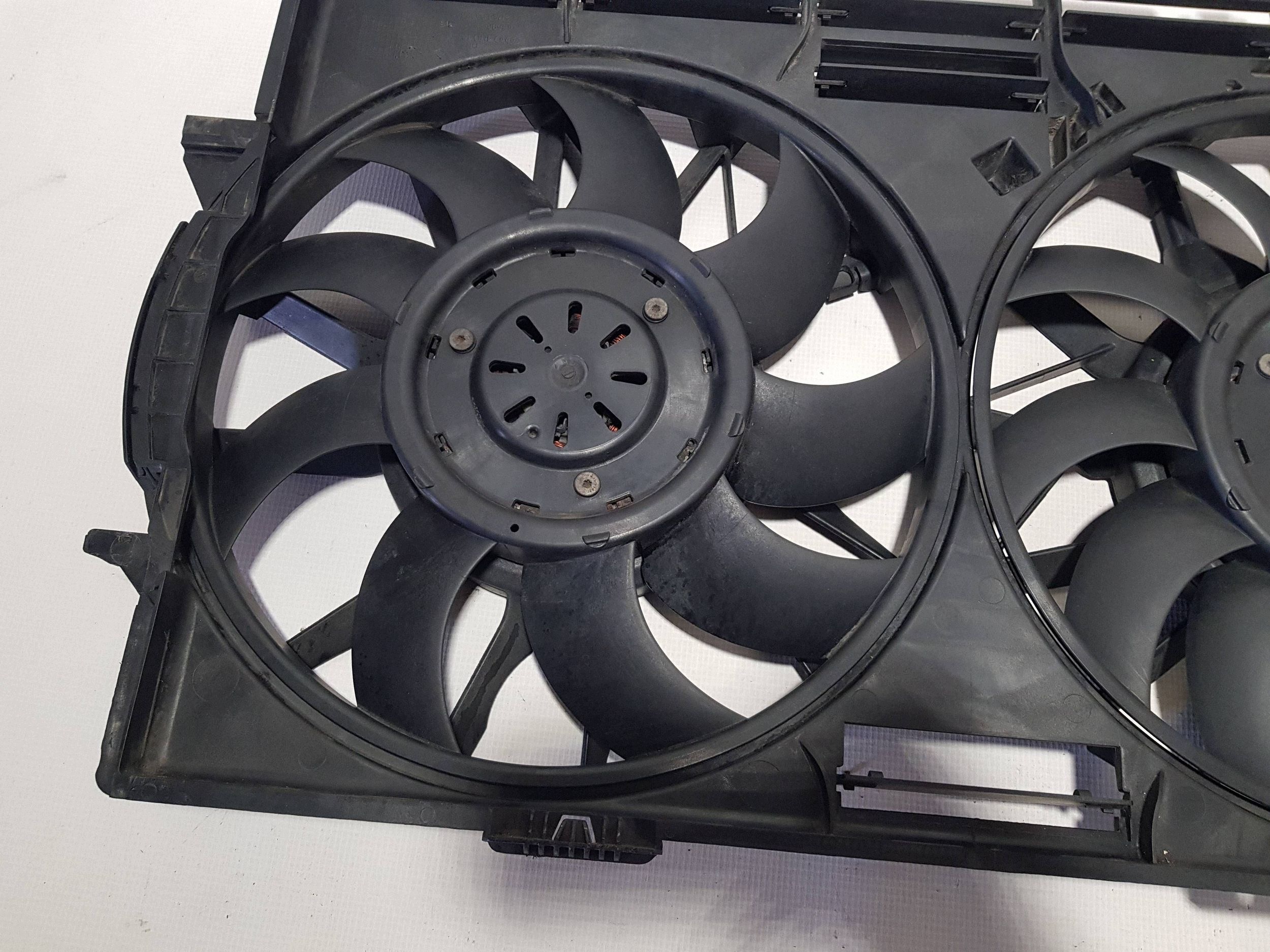 ventilátor chladiče Audi A8 S8 D4 4H 4H0121003K