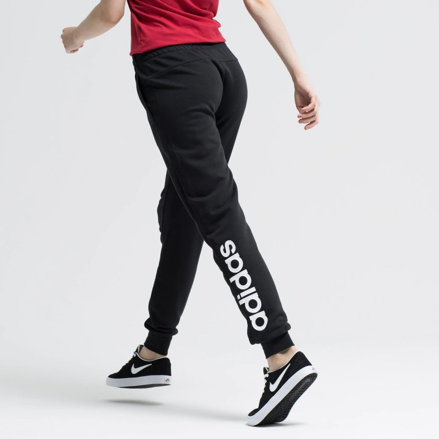

Spodnie dresowe Adidas lekkie Joggery damskie XXL