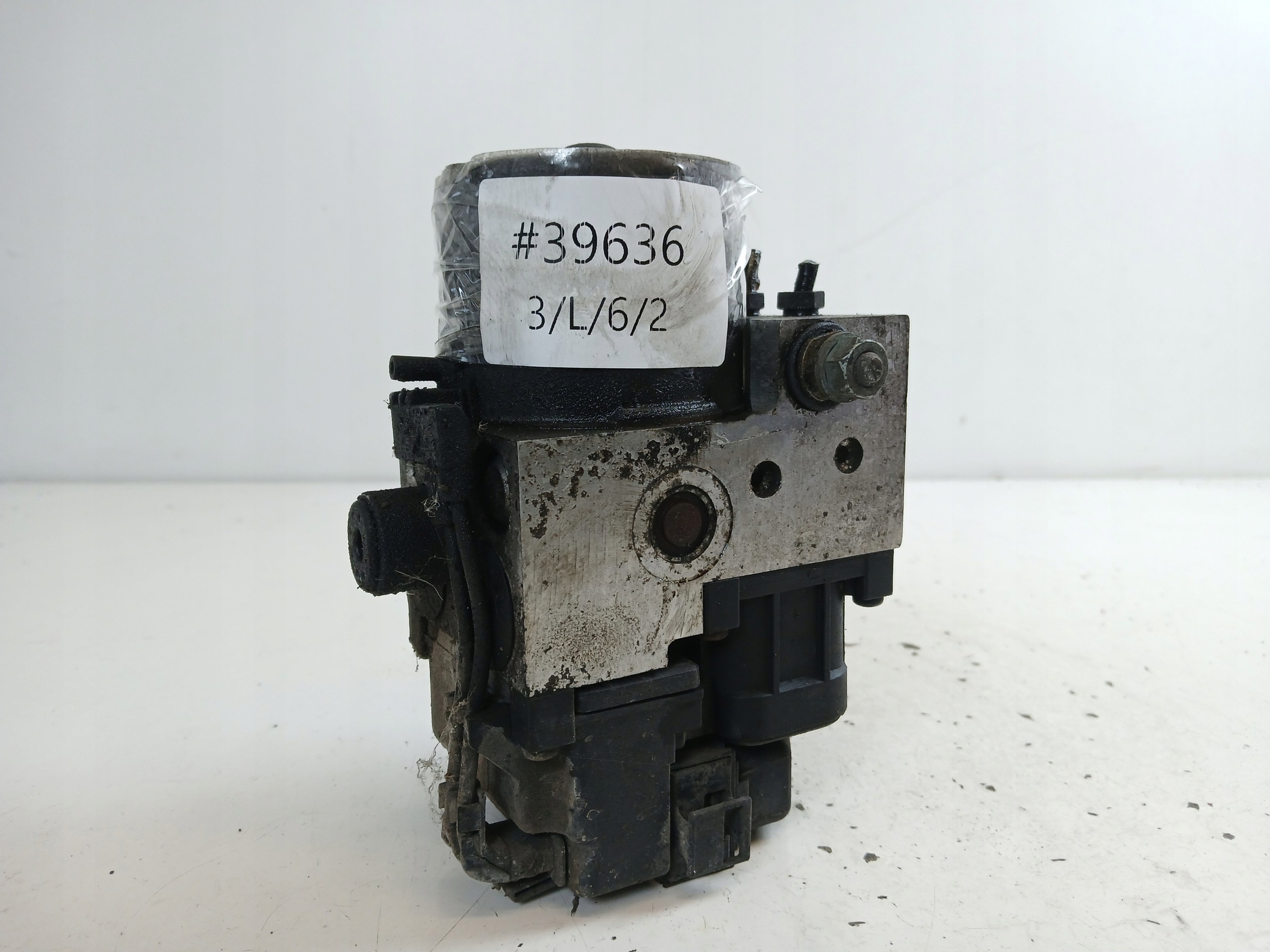 AUDI A4 B5 VW PASSAT B5 1.9 TDI Servofreno ABS 8E0614111AB 0273004281