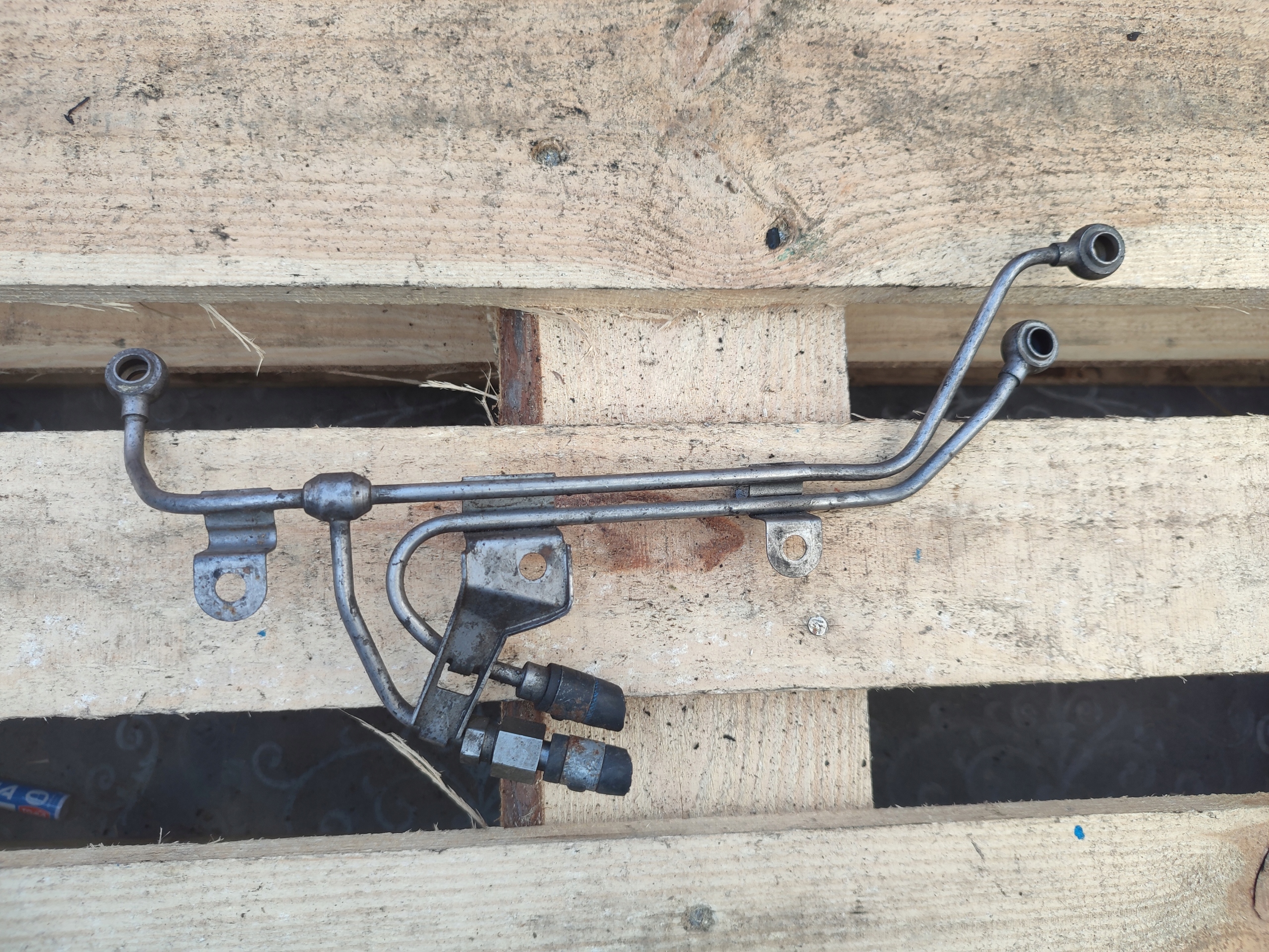 fuel hose AUDI A4 B6 2.0 FSI AWA 06D127509E