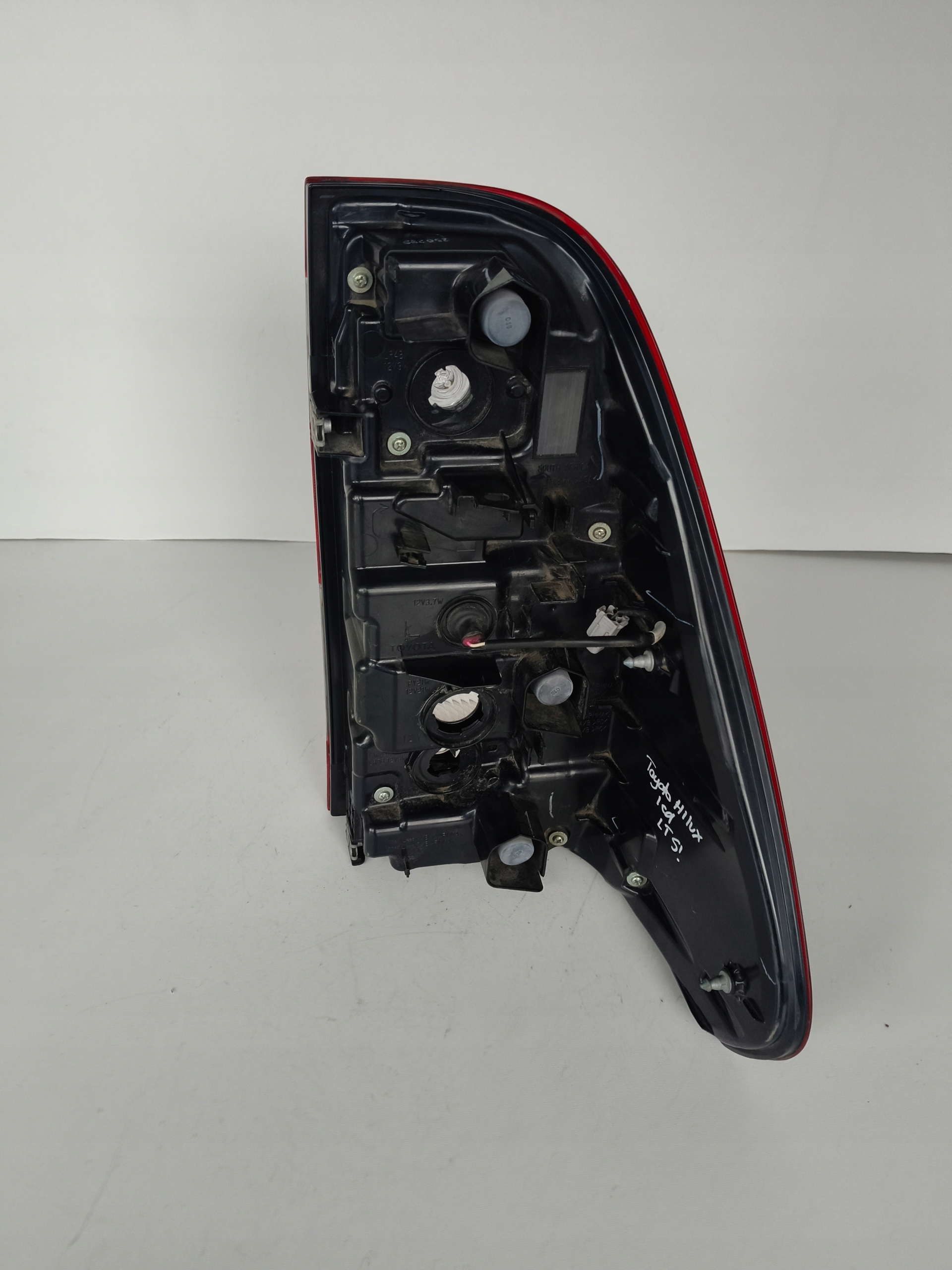 light left rear TOYOTA HILUX VIII 20- LED