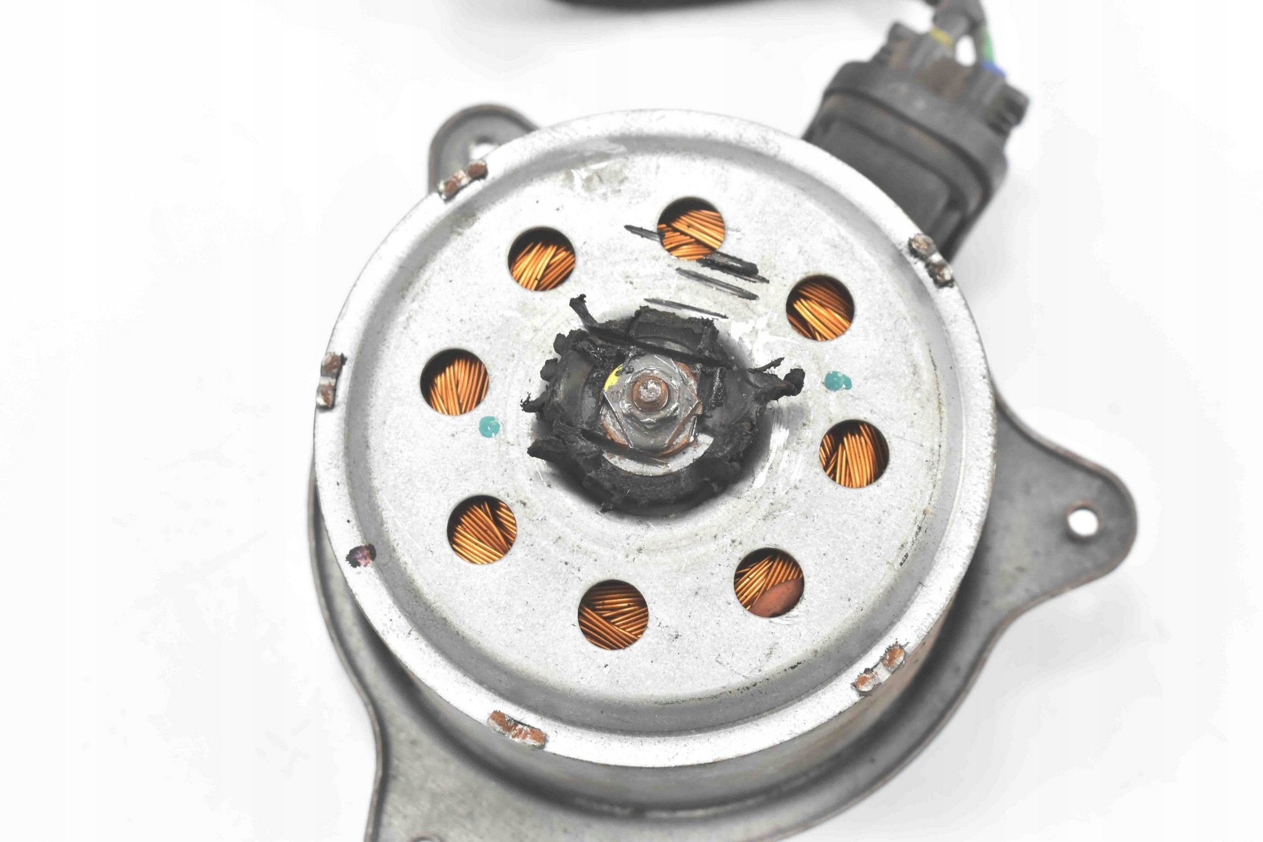 SILNIK WENTYLATORA CHŁODNICY M159984 208 I 2008 I C3 III C-ELYSEE Stan opakowania zastępcze