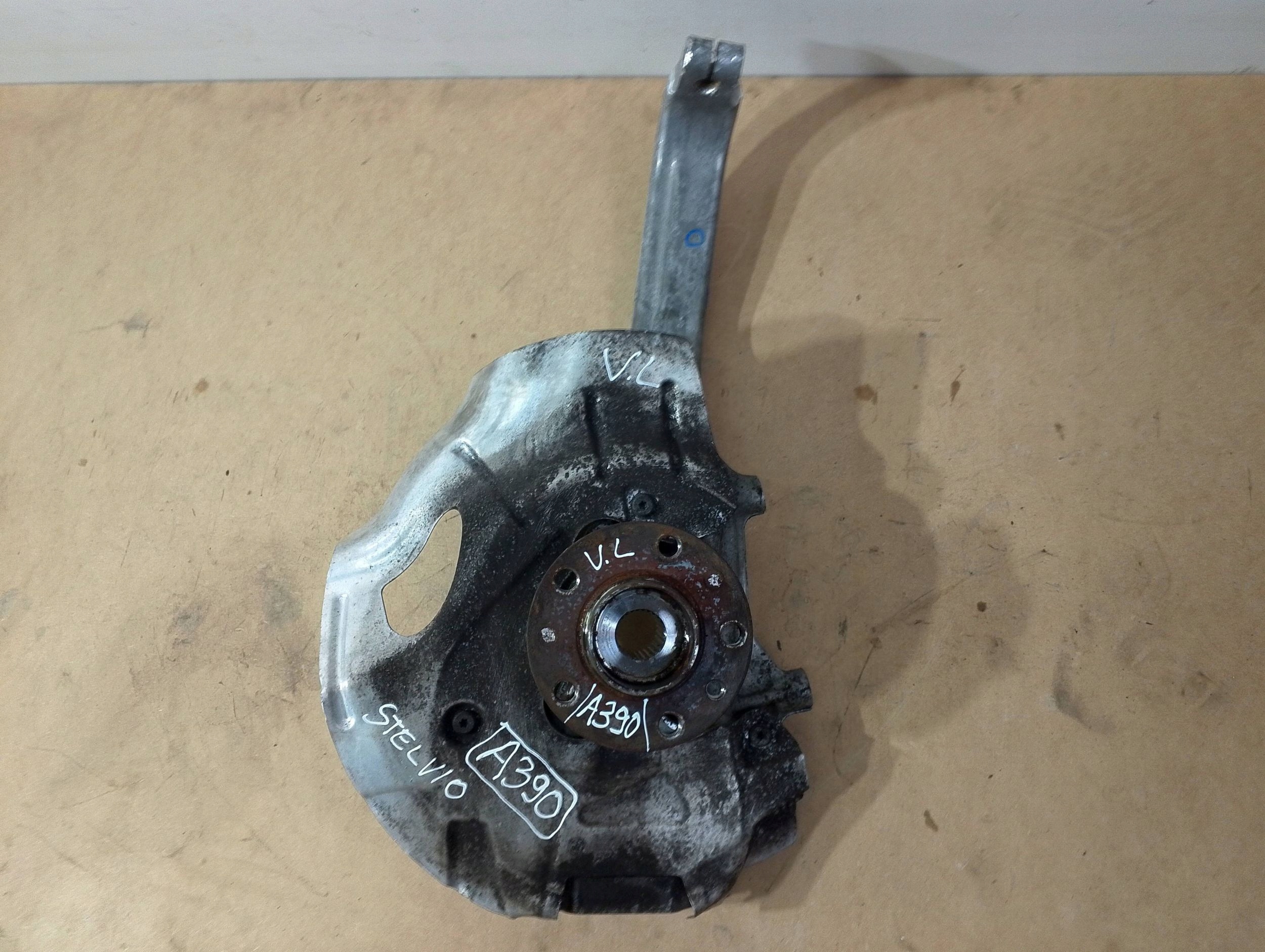 Alfa Romeo Stelvio swing front 505415510