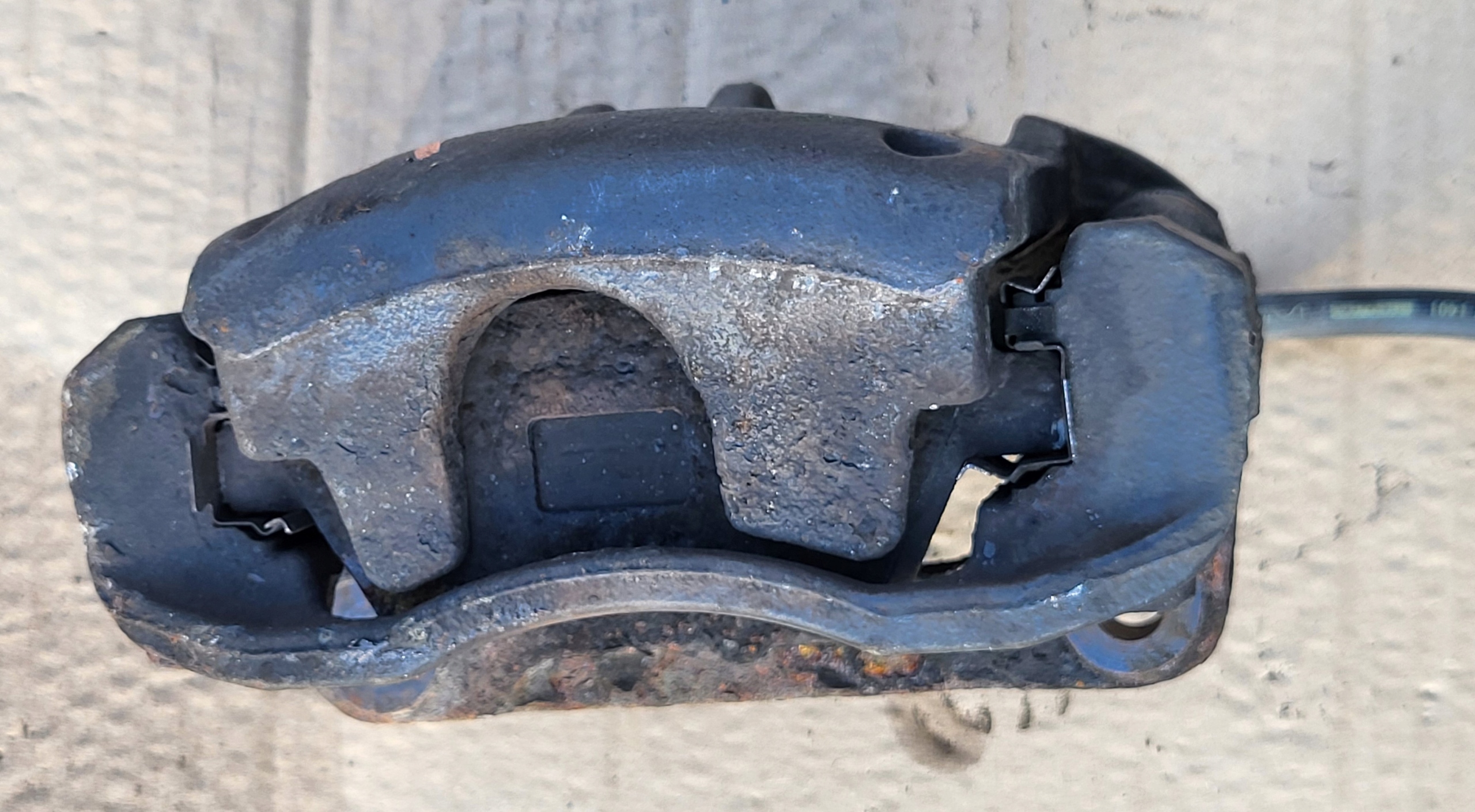 JARZMO caliper brake front left front L RENAULT SCENIC II 1.6 16V OE