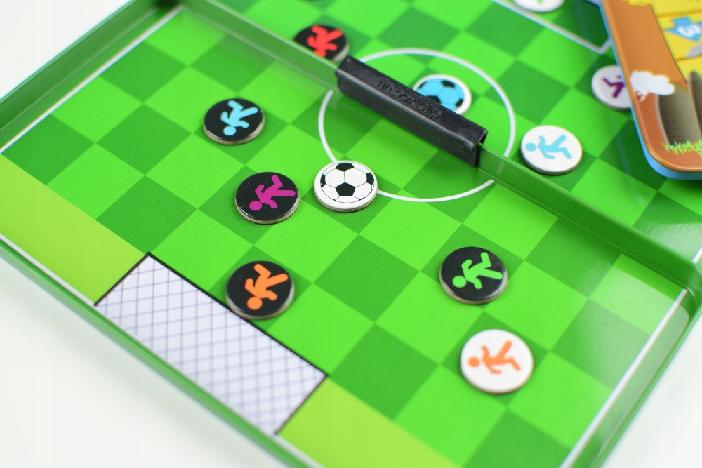 Magnetyczna piłka nożna PODRÓŻNA magnetic soccer Wiek dziecka 5 lat +