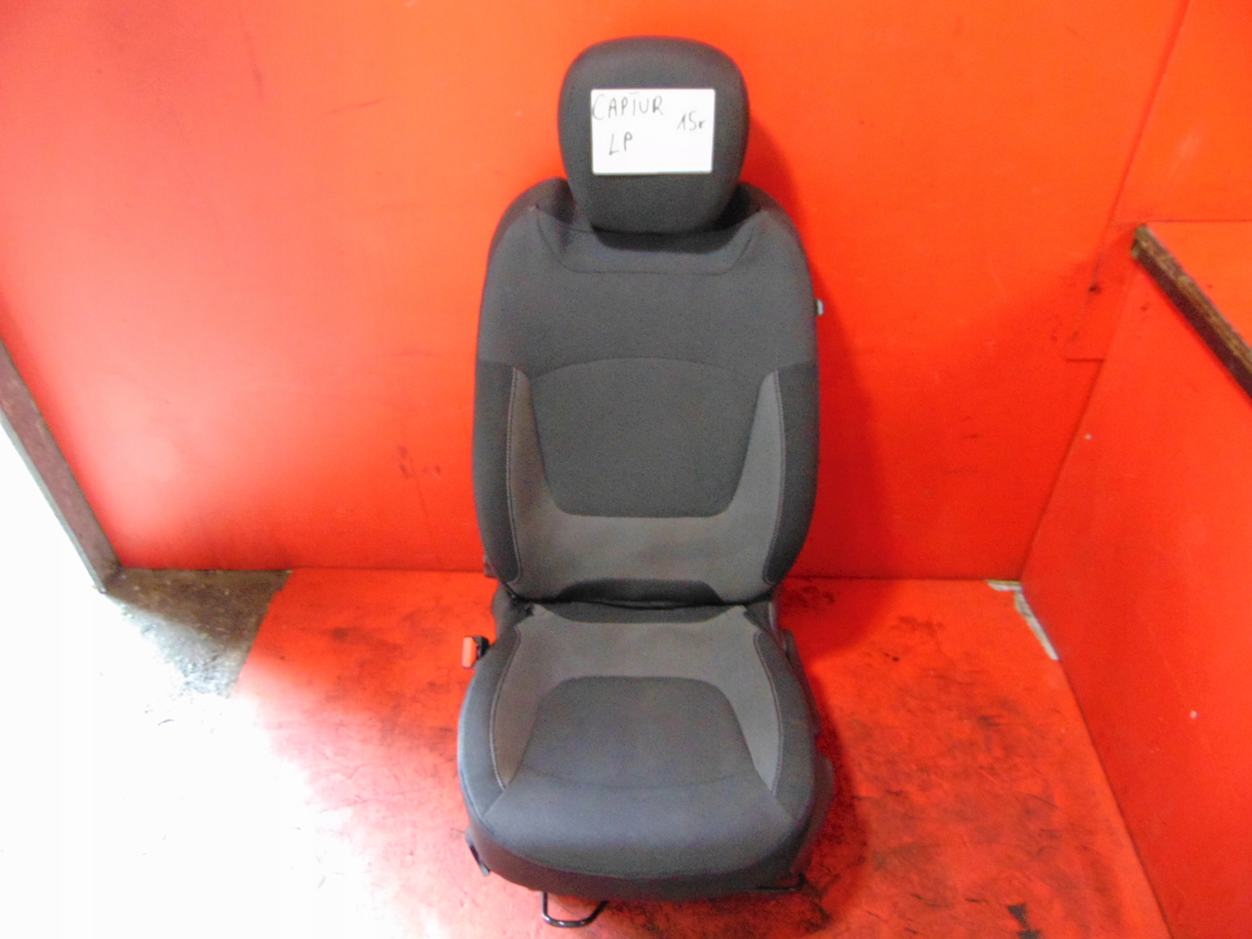 RENAULT CAPTUR 1 and 13- seat left driver´s EUROPA