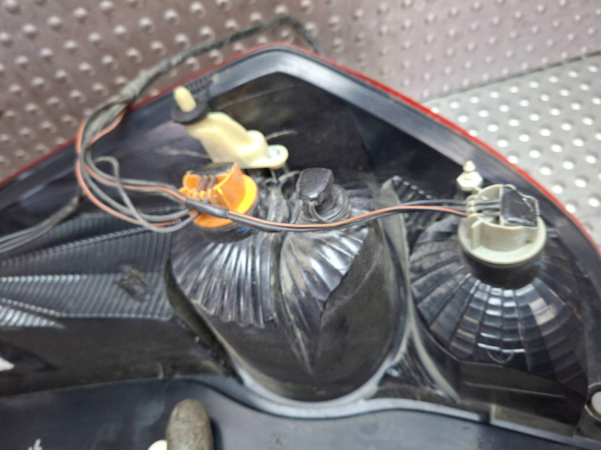 light left rear part 89071590 OPEL AGILA B 2008
