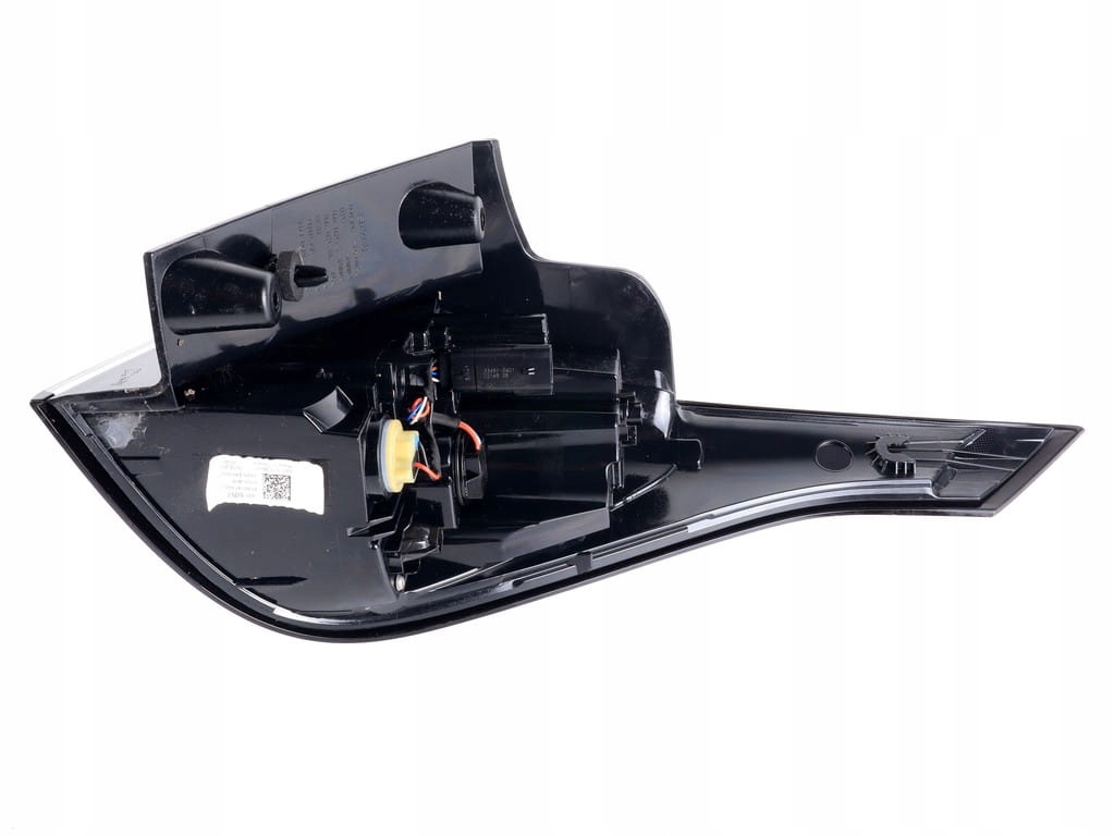 LAMPA LED LEWA TYLNA W BŁOTNIK OPEL CROSSLAND 20- r. LIFT 39235957 Strona zabudowy lewa