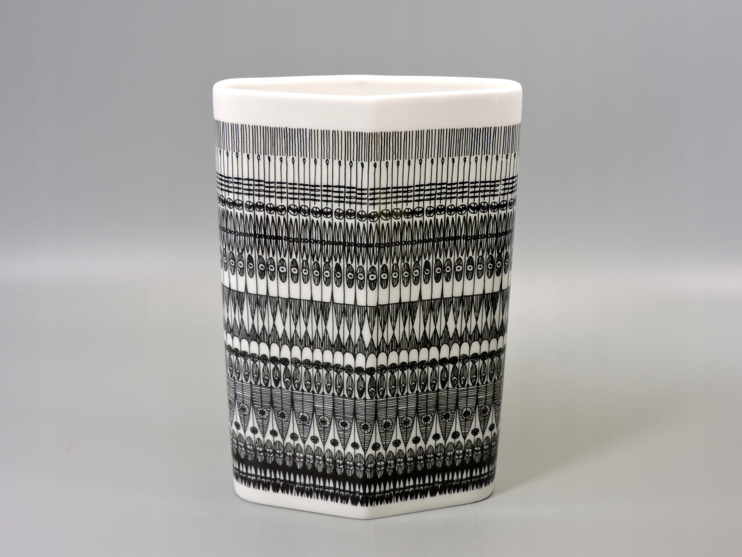 Wazon Rosenthal design 1960 autor H.T. Baumann