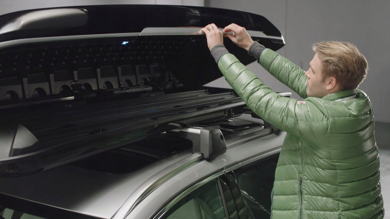 Volvo strešný box s ochrannou batožinovou sieťkou