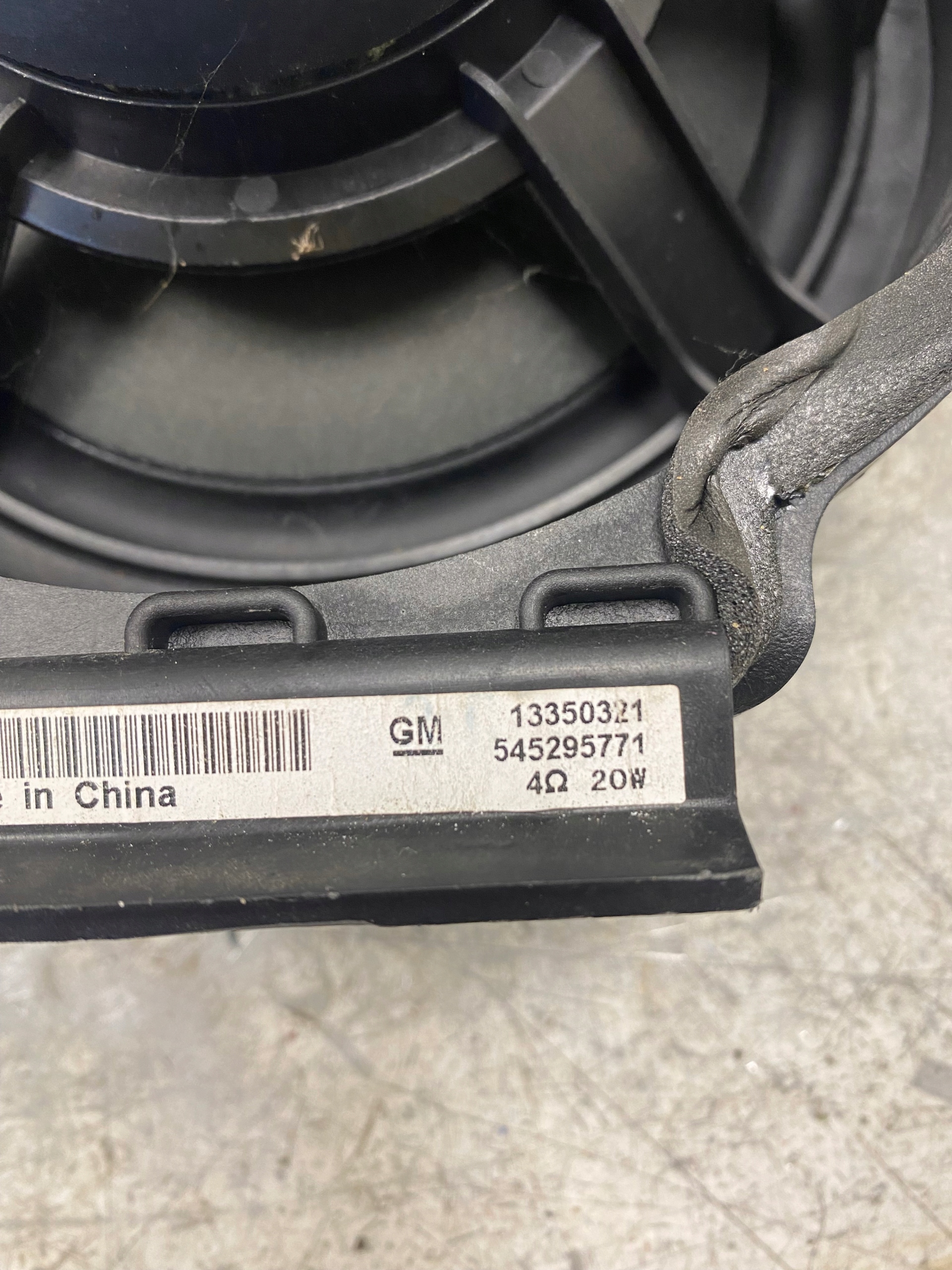 OPEL MERIVA B speaker front right left 13350321