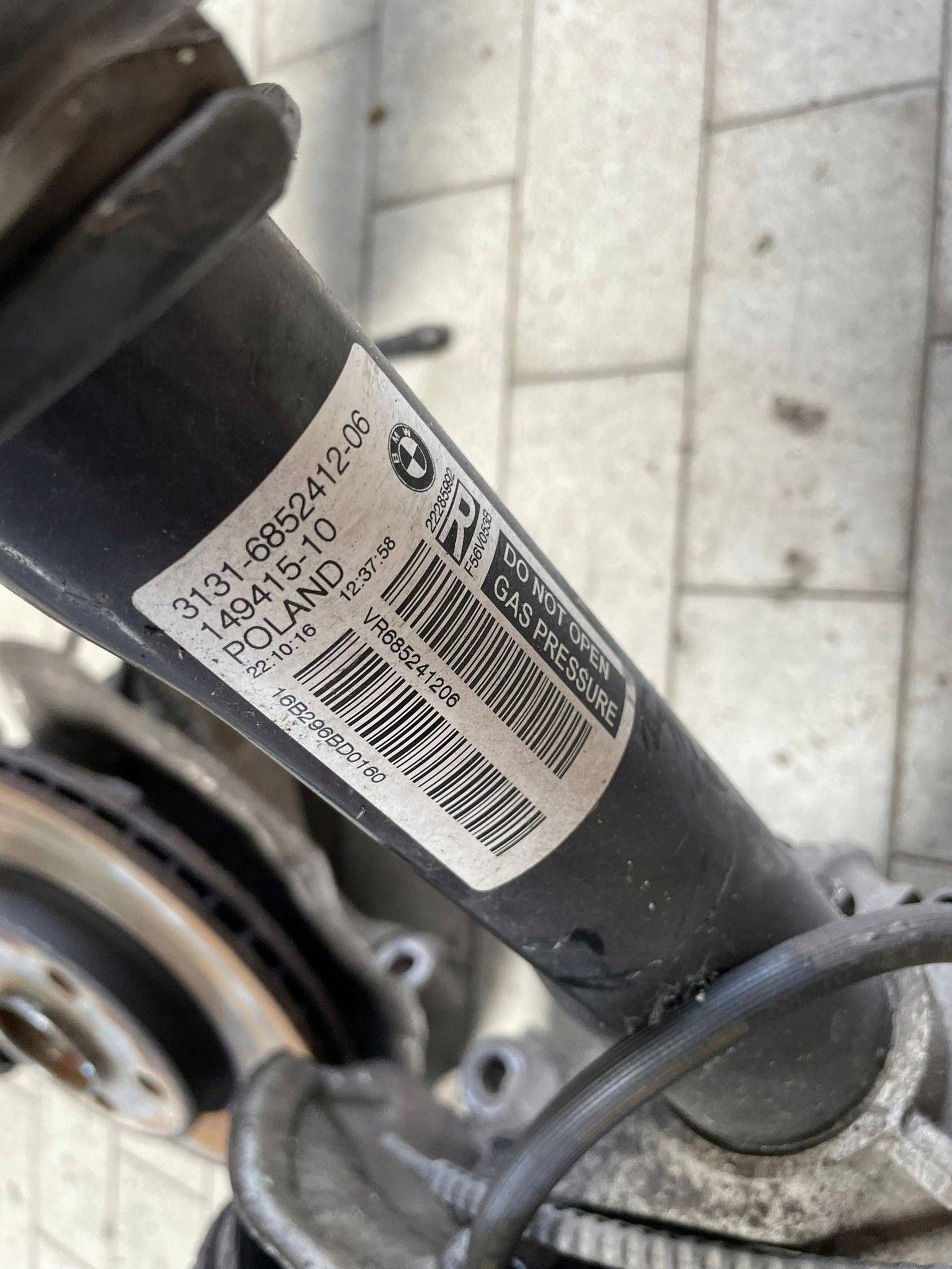 McPherson swing shock absorber BMW MINI COOPER F56 right 6852412