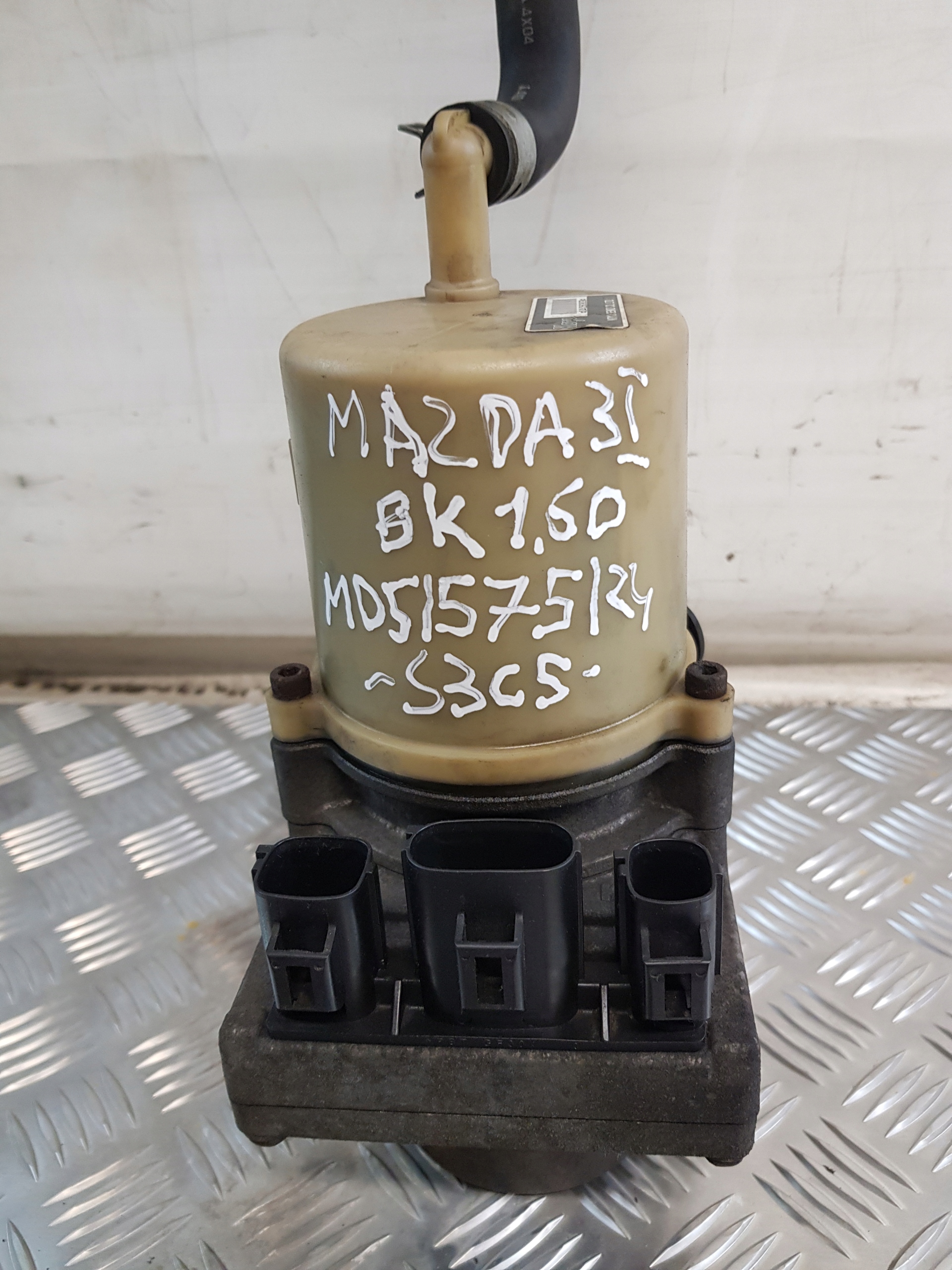 Pompa servosterzo KOYO + serbatoio MAZDA 3 e BK 1.6D 04r.
