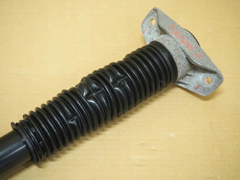 AMORTYZATOR TYLNY HYUNDAI TUCSON III Numer katalogowy części 55300-D7520