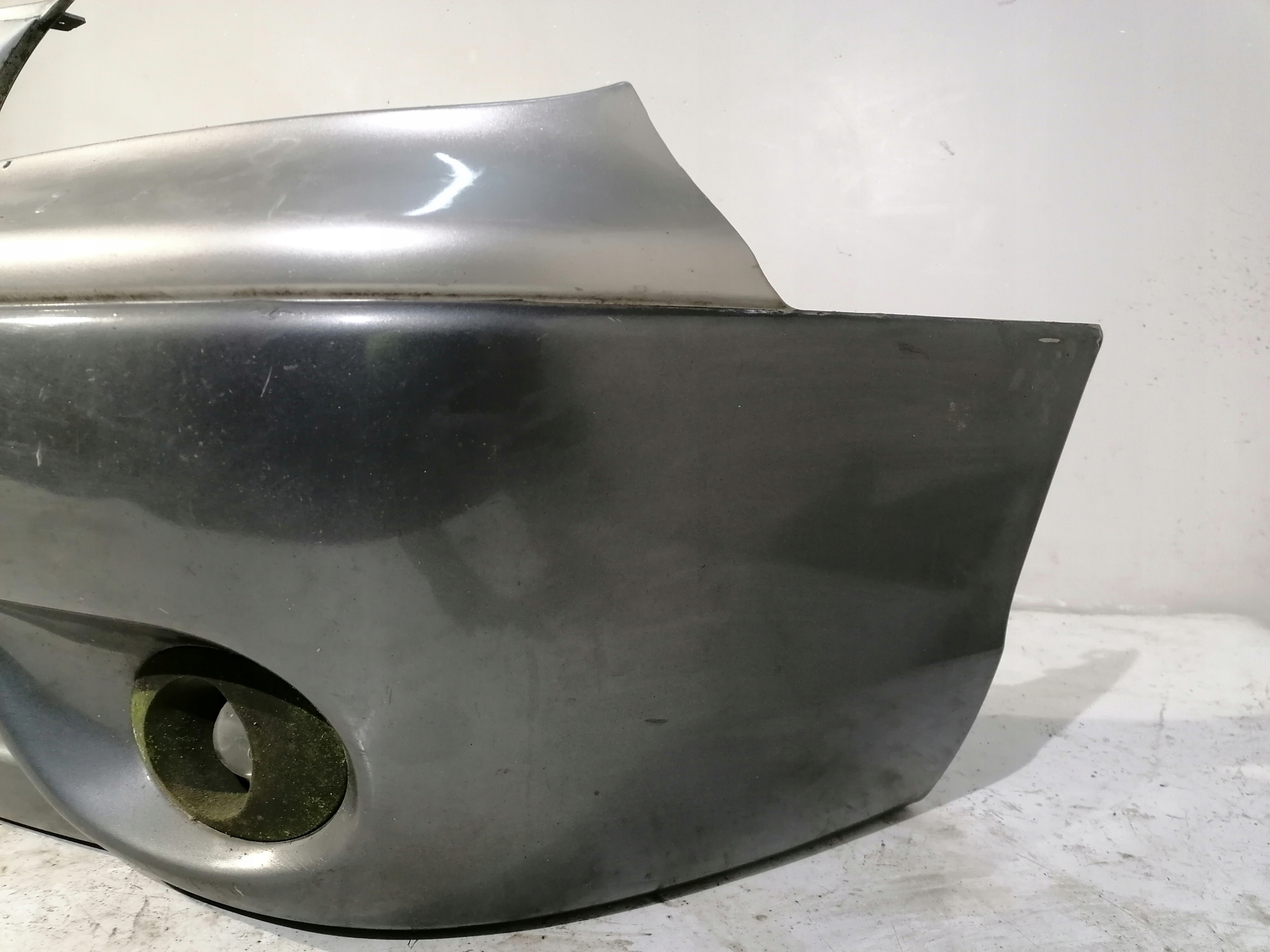 Kia Carens and bumper front front