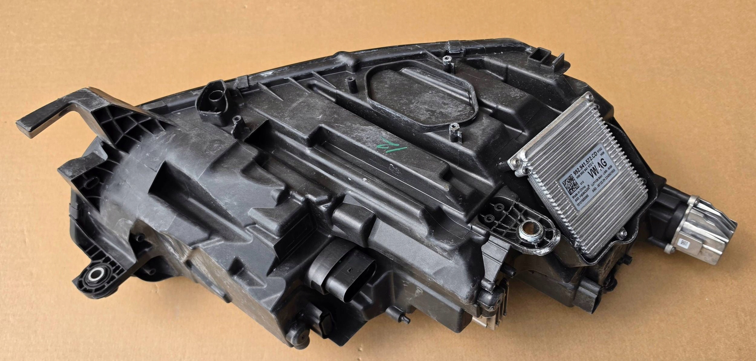 Skoda Octavia 4 IV light front left crystal lighting before lift