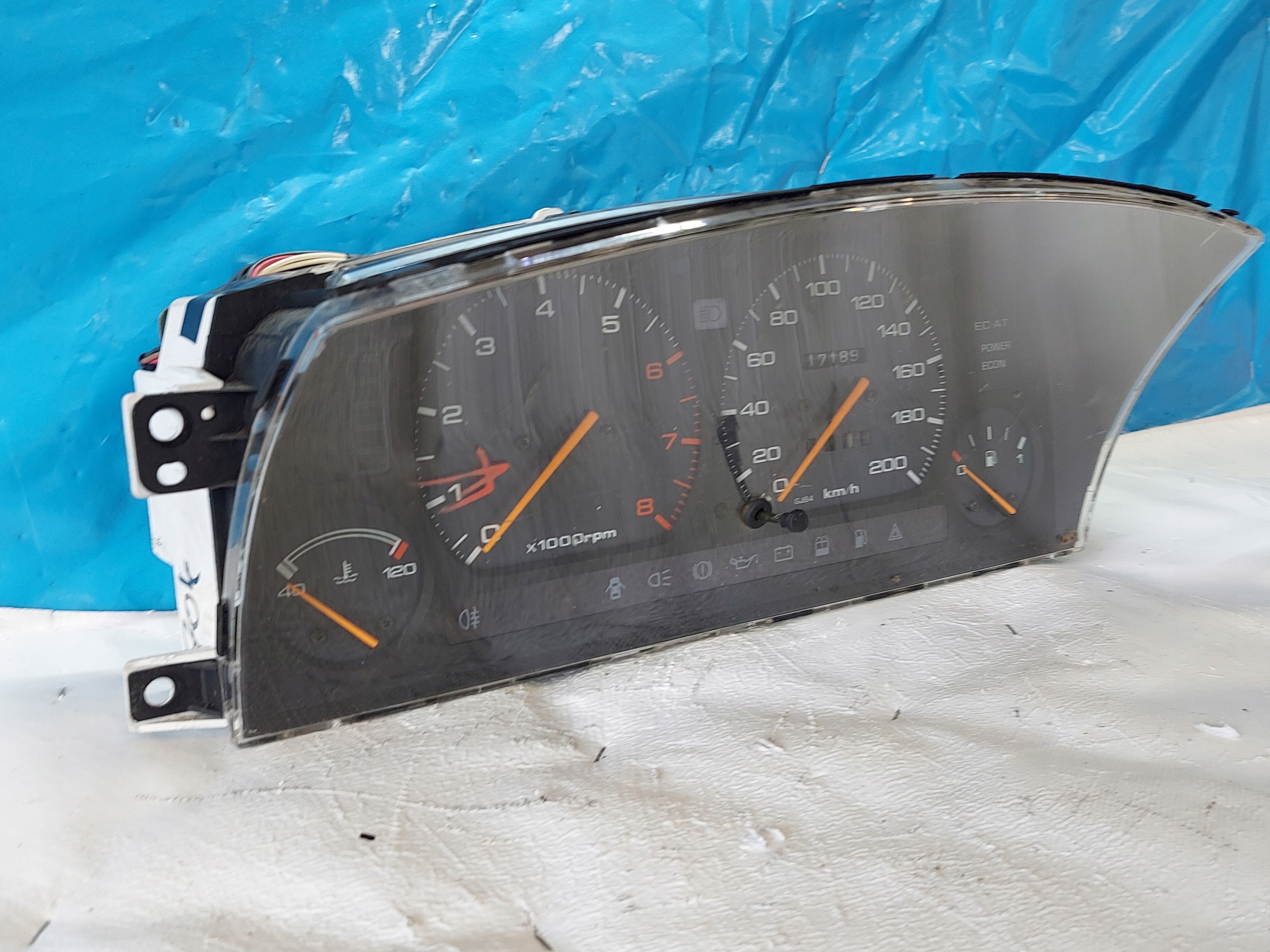 dials clock MAZDA 626 1990r 2.0 b 9A30