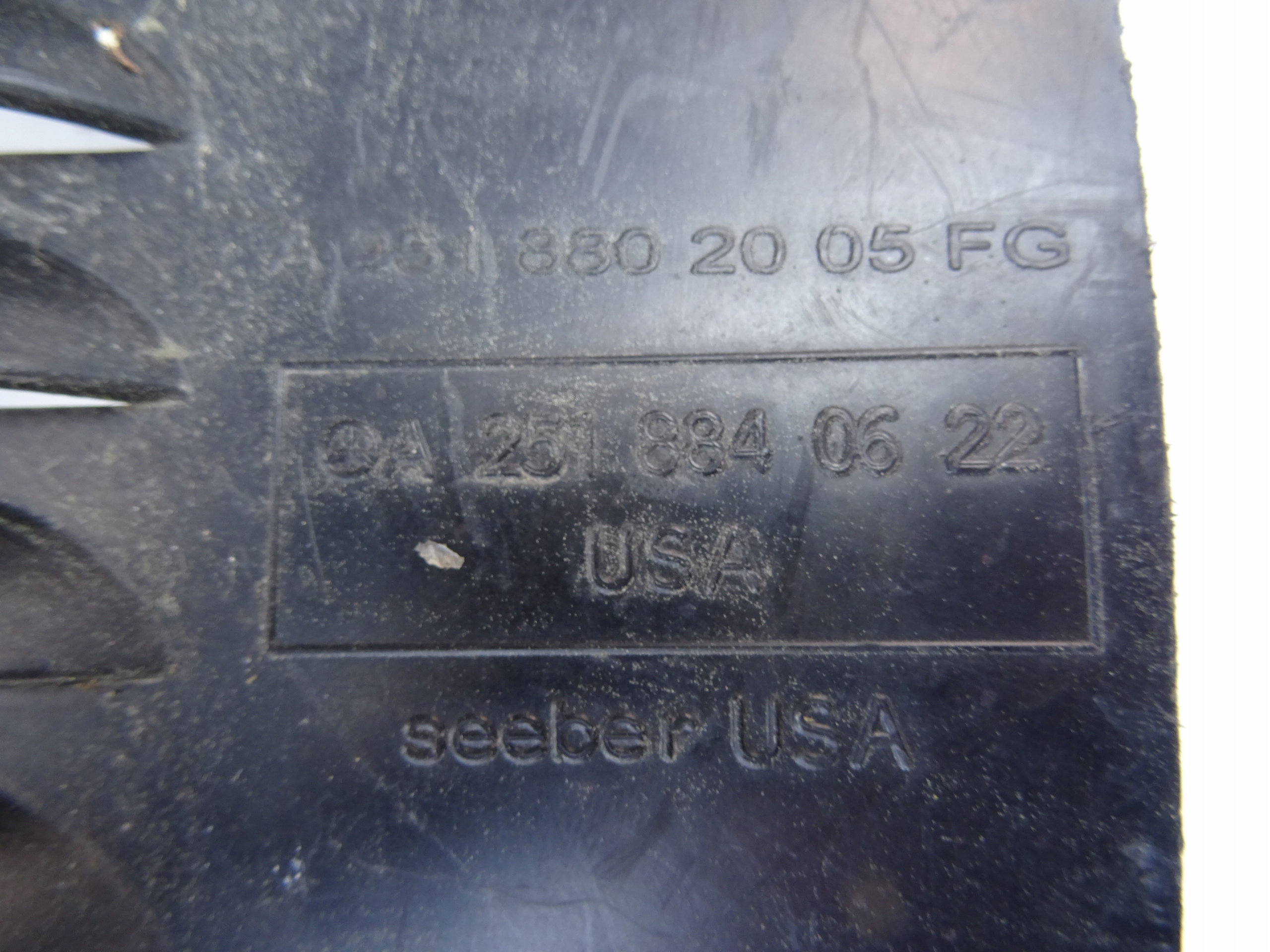 NADKOLE PRZEDNIE PRAWE KOMPLET MERCEDES W251 AMG Typ samochodu Samochody osobowe