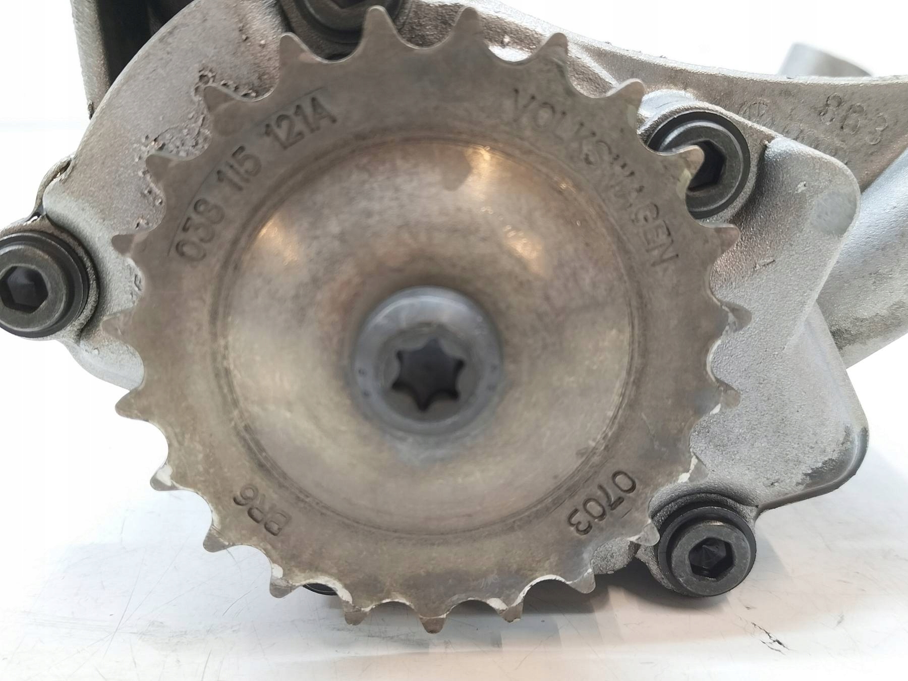 Pompa olio motore 2.0 TDI VW Volkswagen Touran e (2003-2010)