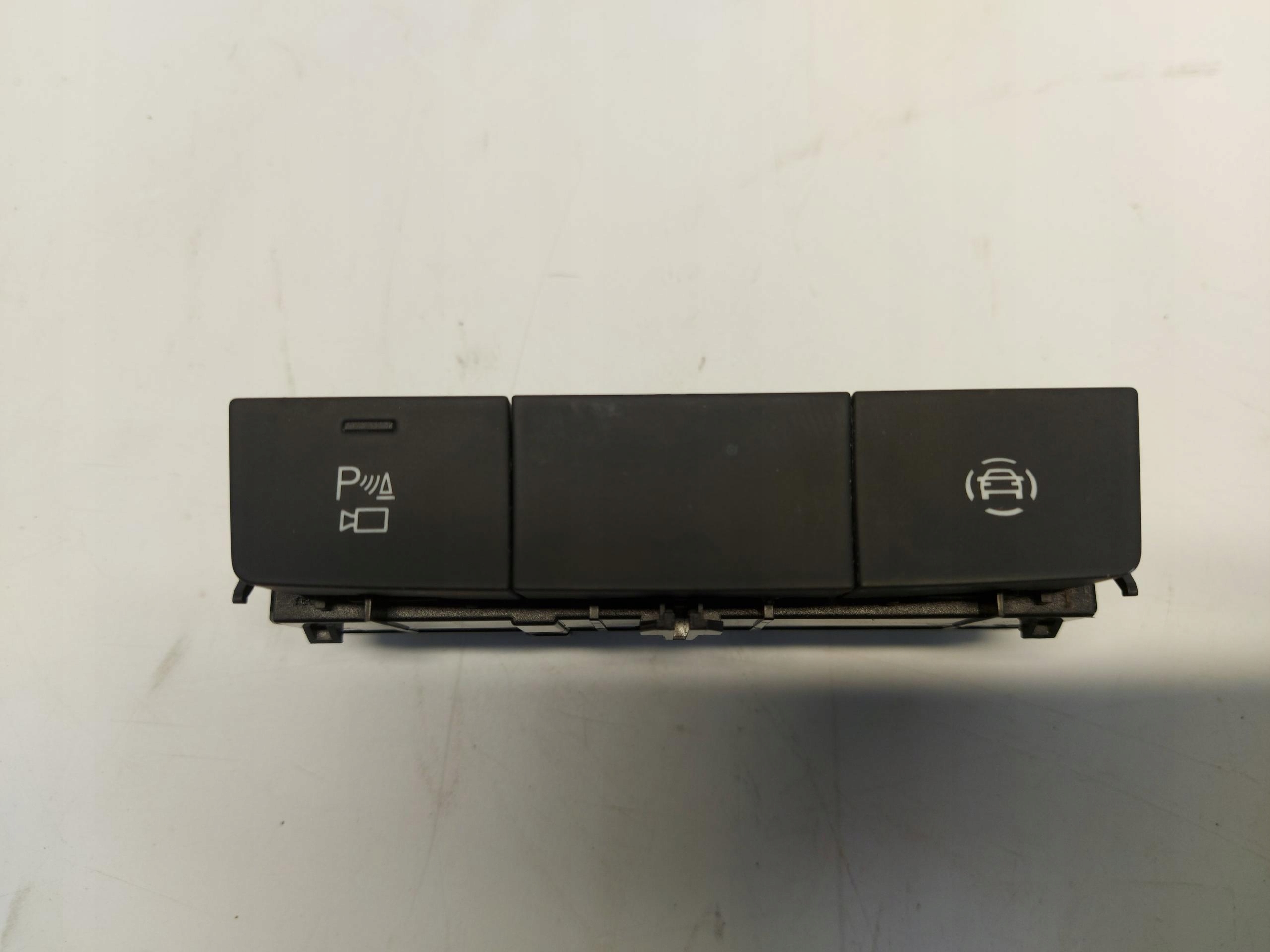 AUDI A6 C8 4K9 Allroad Kombi switch kamery reversing
