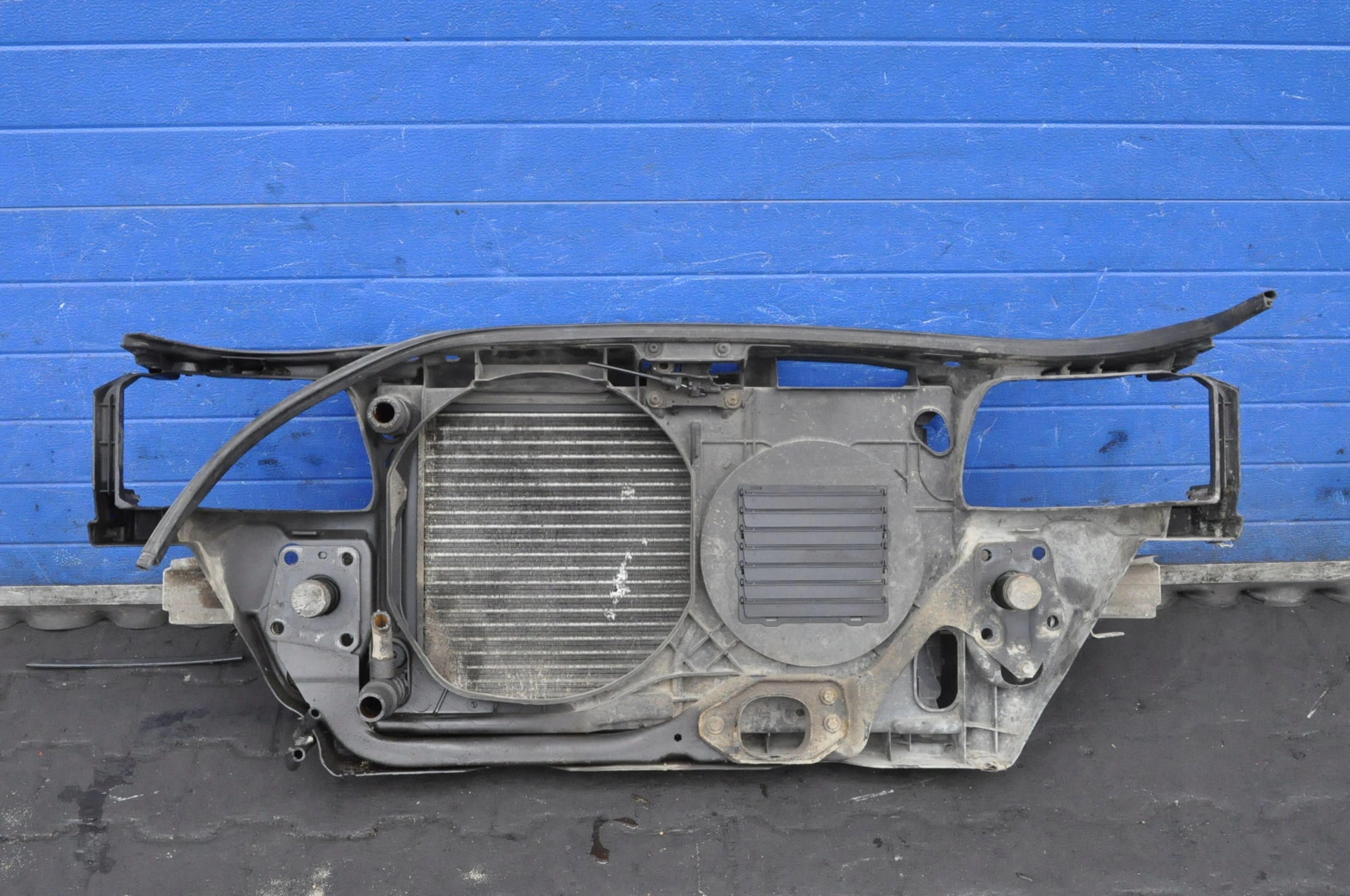 AUDI A6 C5 PAS PRZEDNI KOMPLET 3,0 V6 ASN manual