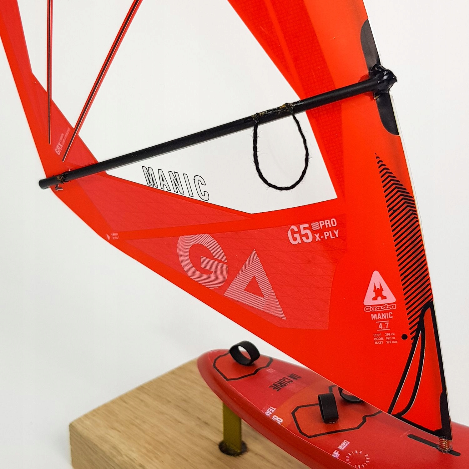 Model Windsurfingowy Tabou DaCurve + GA Manic Red Marka inna