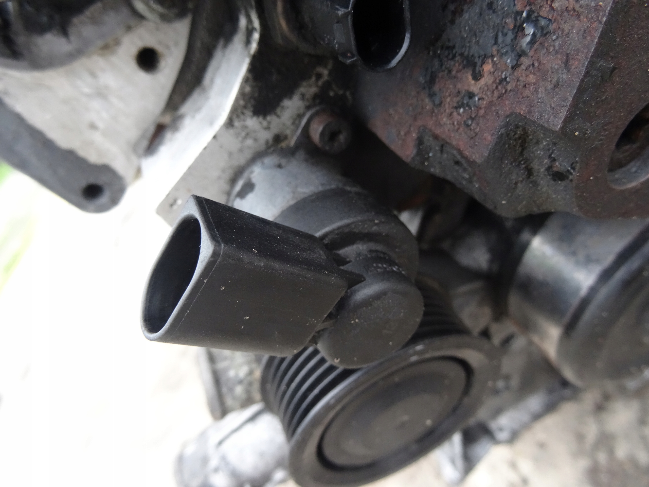 W211 2.7CDI 02' ZAWÓR CZUJNIK PALIWA