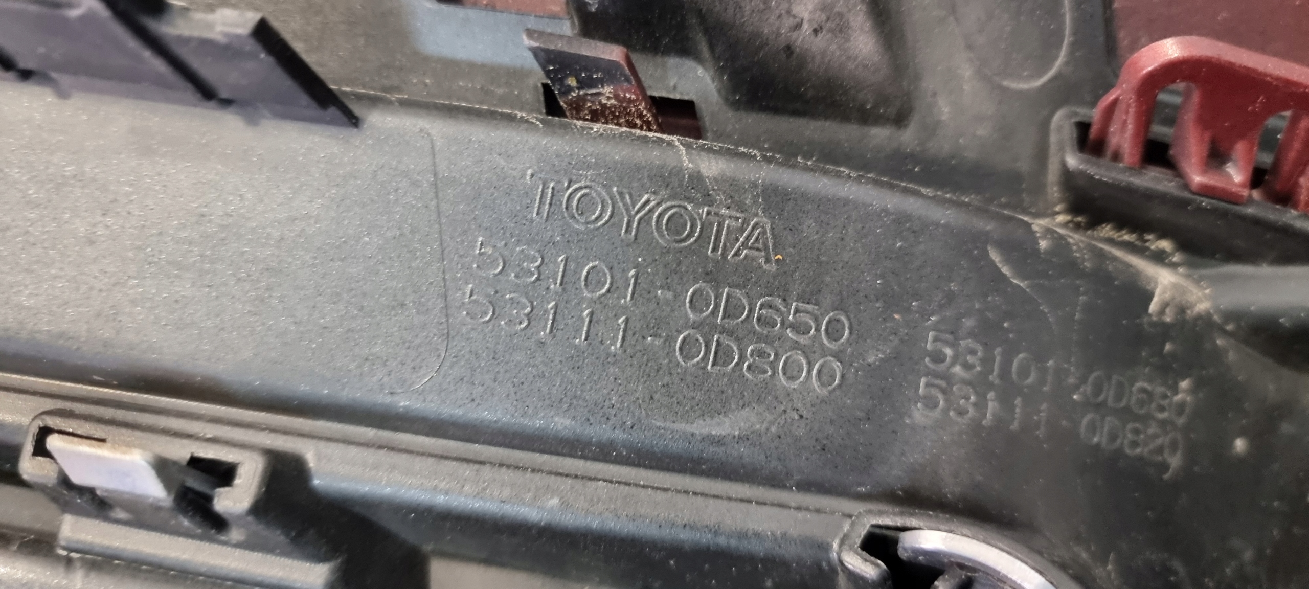 Toyota Yaris I P1 Kühlergrill FRONTGRILL Kühlergitter 531010D650M - Thumbnail 11