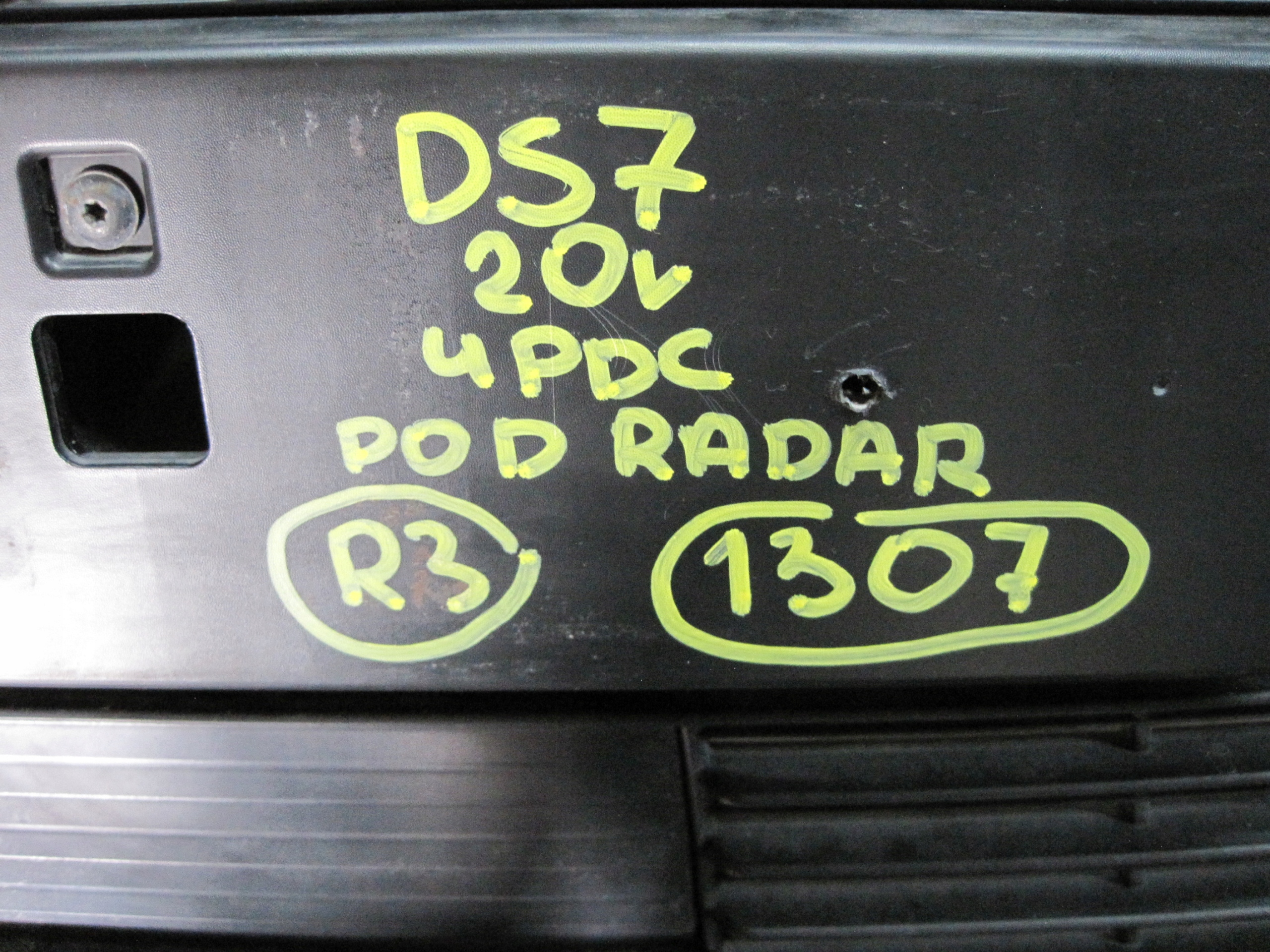 front bumper CITROEN DS7 4 PDC 20R below RADAR front front