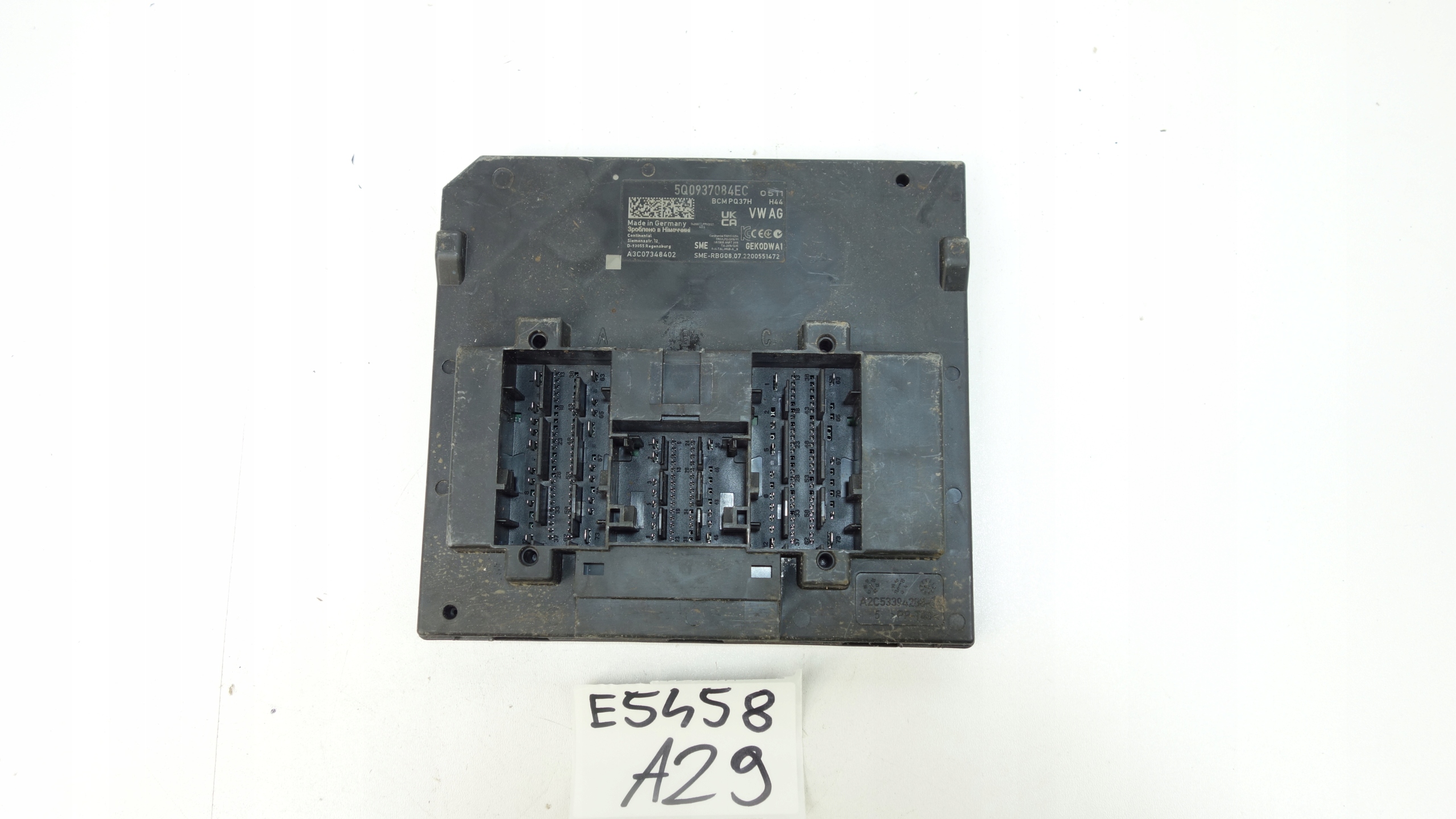 module control unit BCM KOMFORTU AUDI VOLKSWAGEN SKODA 5Q0937084EC