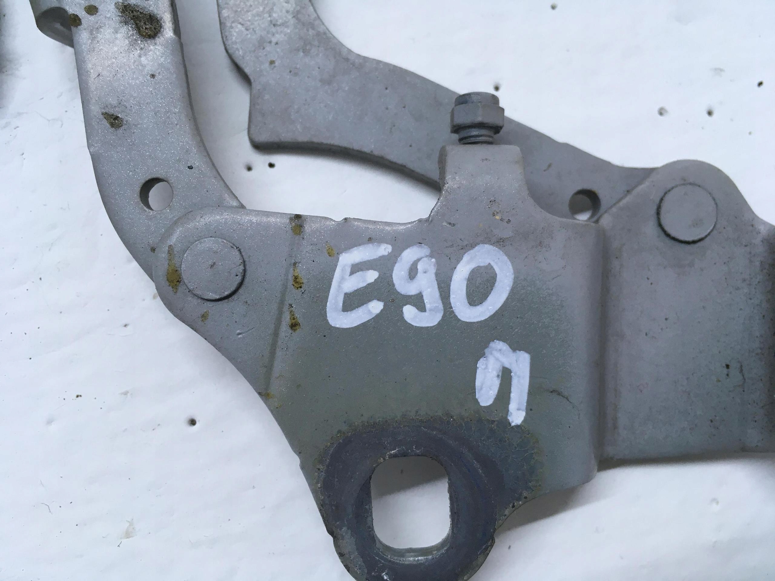 bonnet hinges BMW SERIA 3 E90 E91 05-12 354