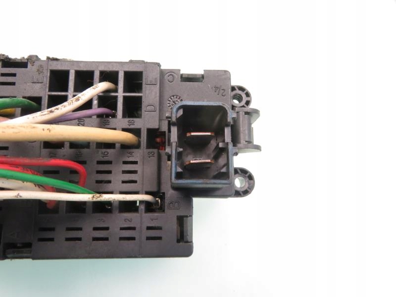 SKRZYNKA BEZPIECZNIKÓW CITROEN XSARA PICASSO Producent części Citroen OE