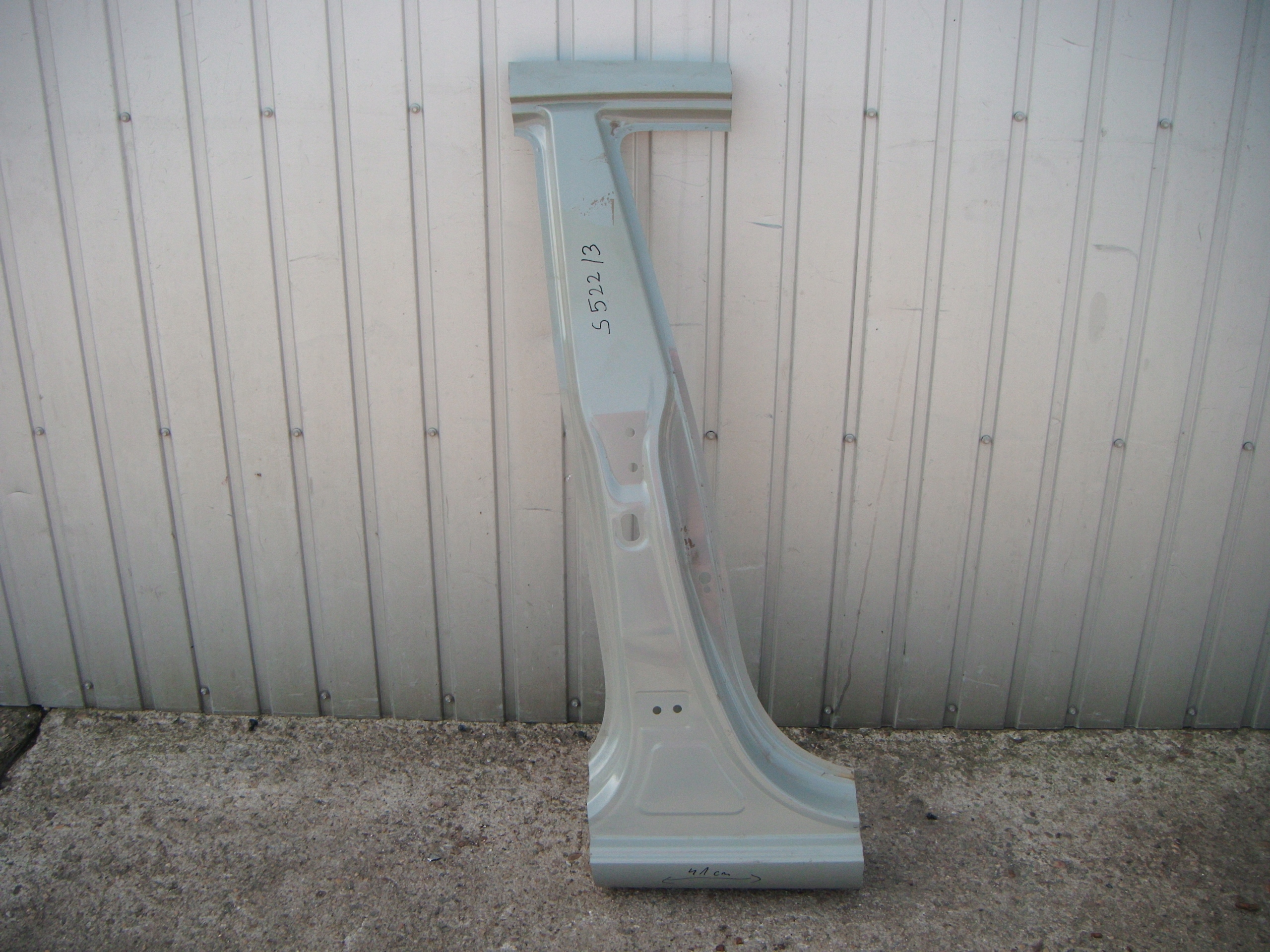 HYUNDAI I2O 14-17 ЦЕНТРАЛЬНАЯ ПРАВАЯ СТОЙКА