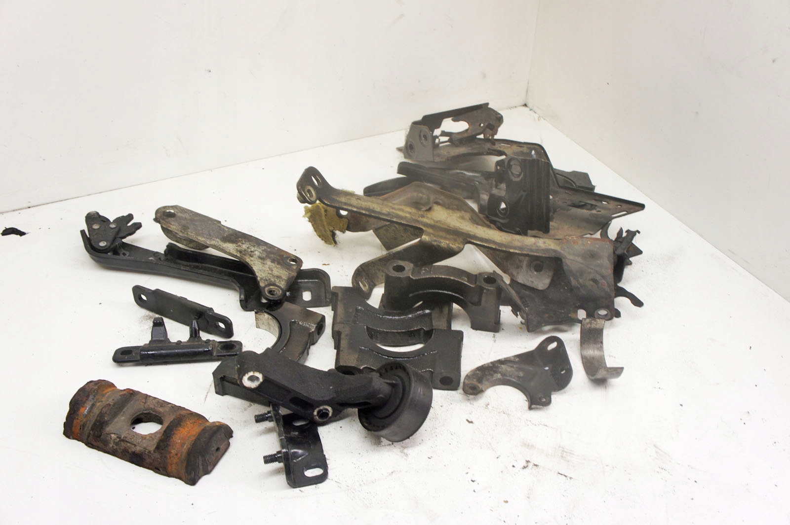 Mm330 Ford Transit Custom кронштейни кріплення Kpl