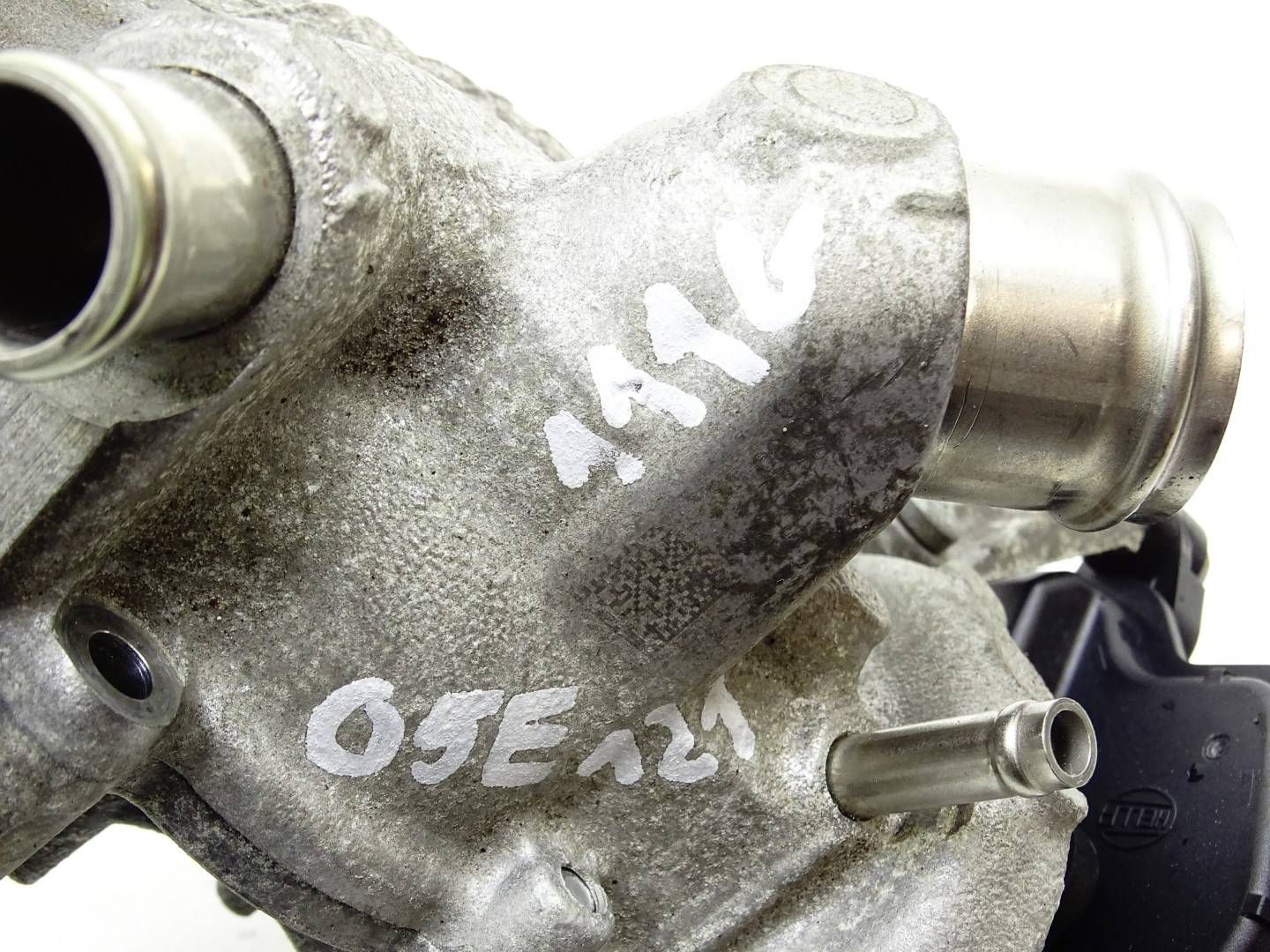 water pump + regulator VW GOLF VII 04E907593